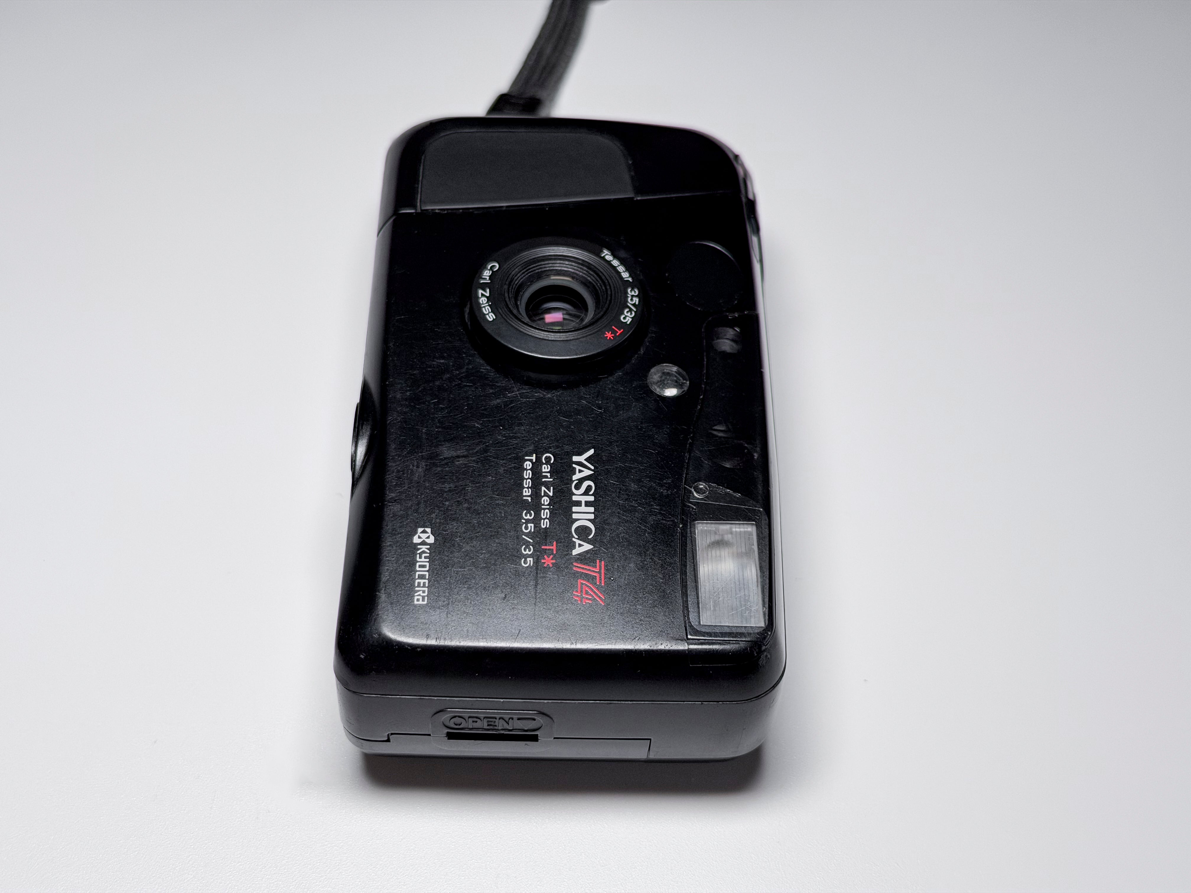 Yashica T4 T4D Zeiss Lens 35mm Film Camera - Film Tested, Perfectly Working