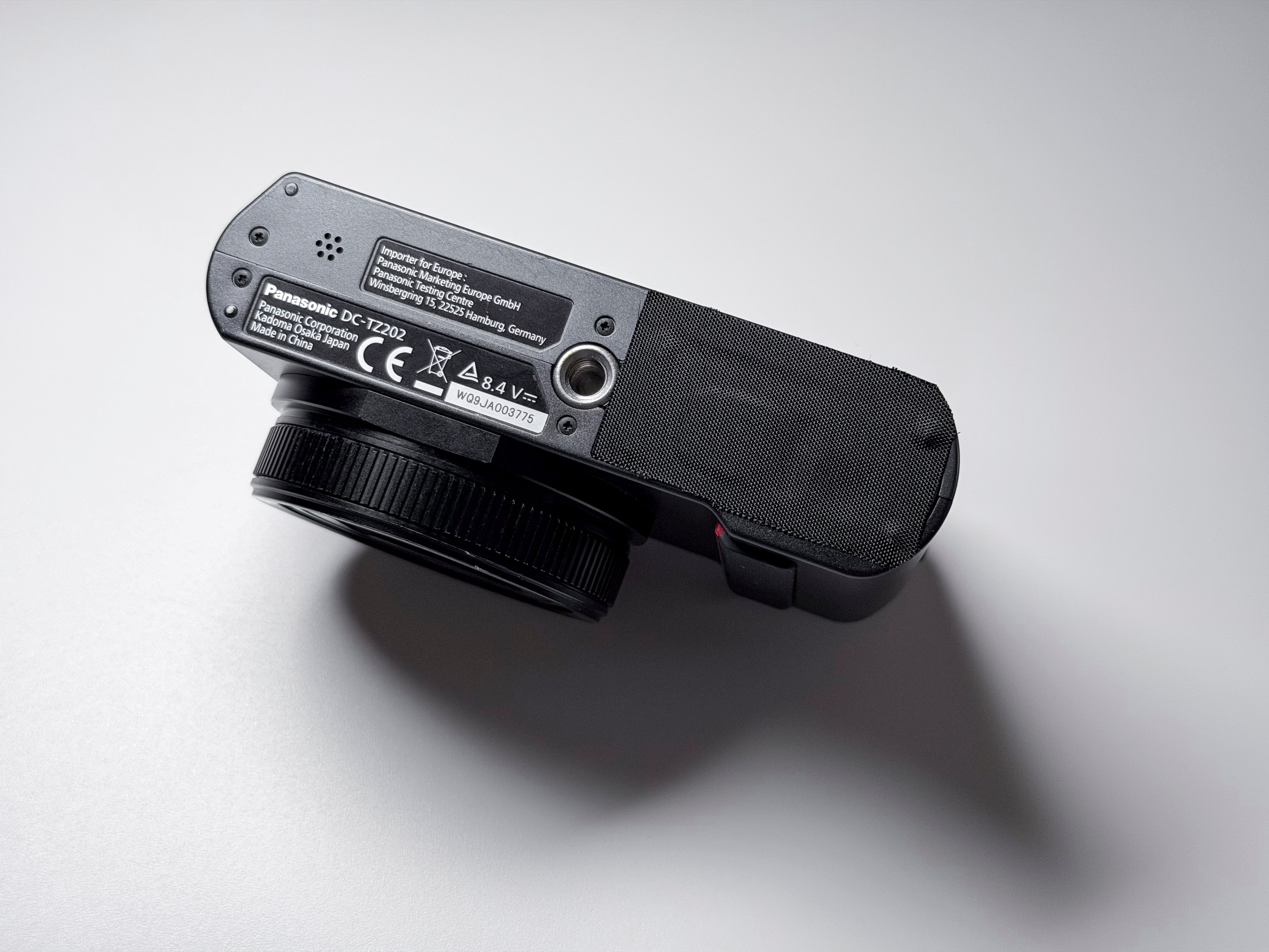Panasonic Lumix TZ200 15x Leica Lens - ZS200 TZ-200