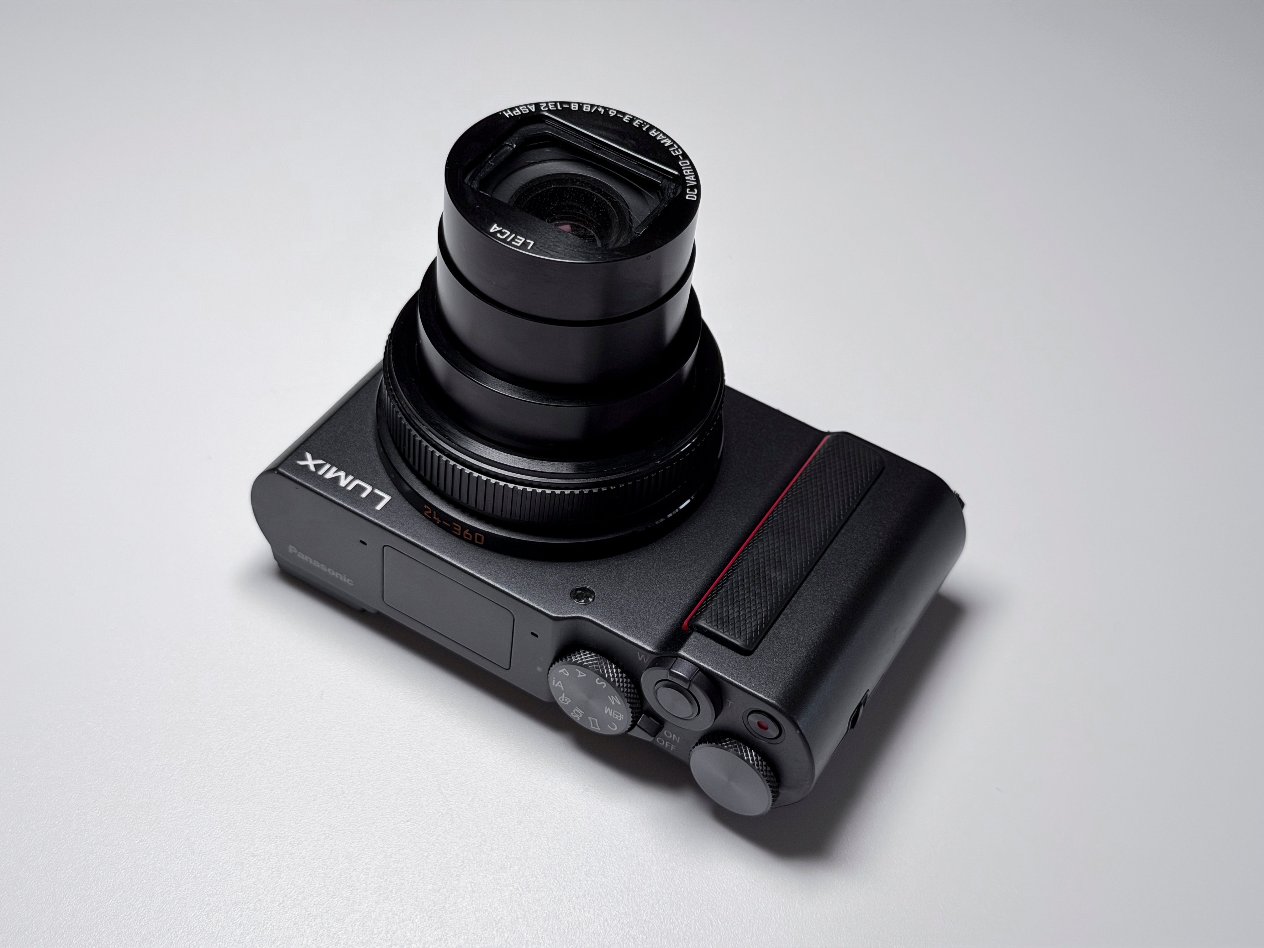 Panasonic Lumix TZ200 15x Leica Lens - ZS200 TZ-200
