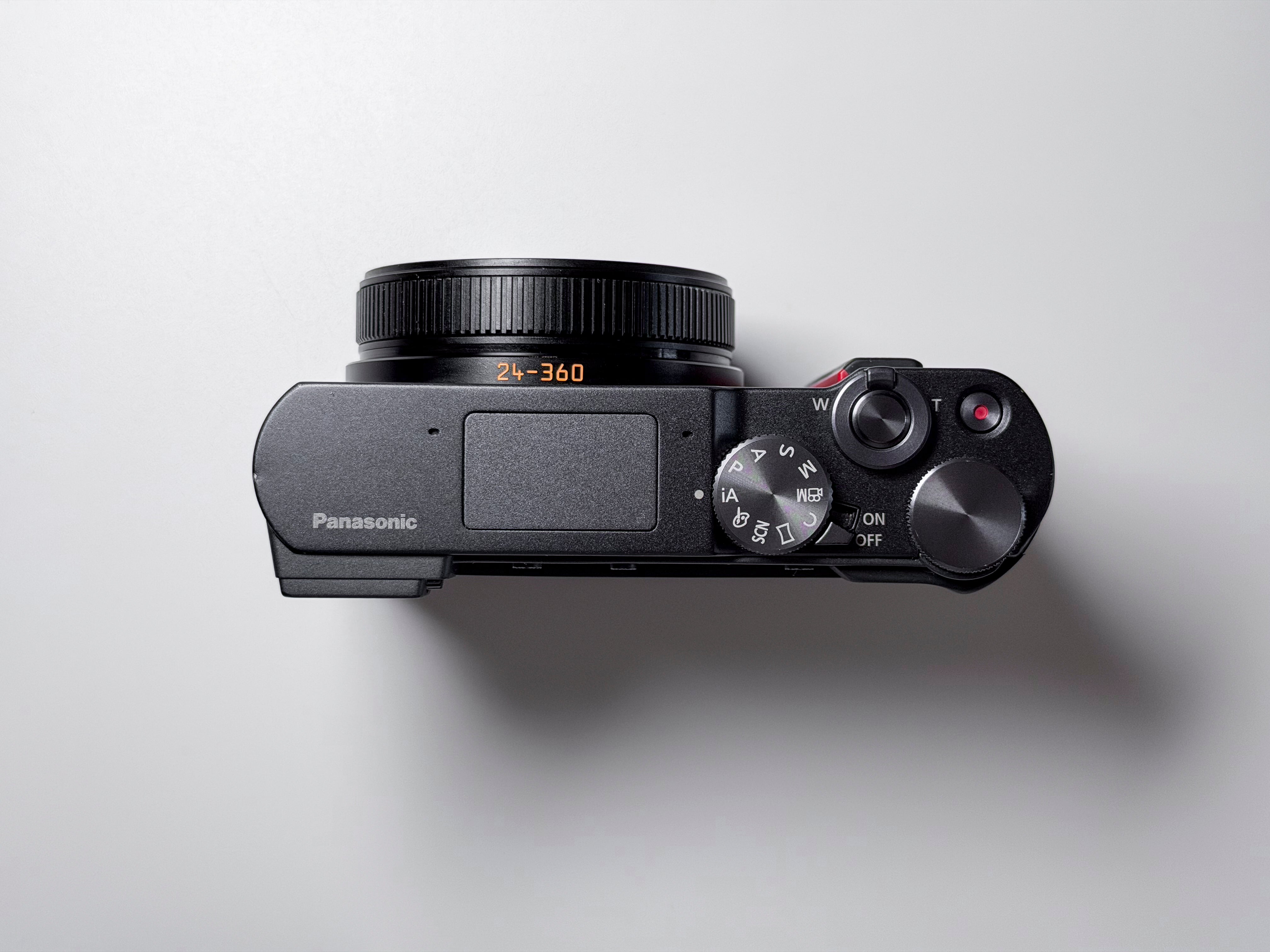 Panasonic Lumix TZ200 15x Leica Lens - ZS200 TZ-200