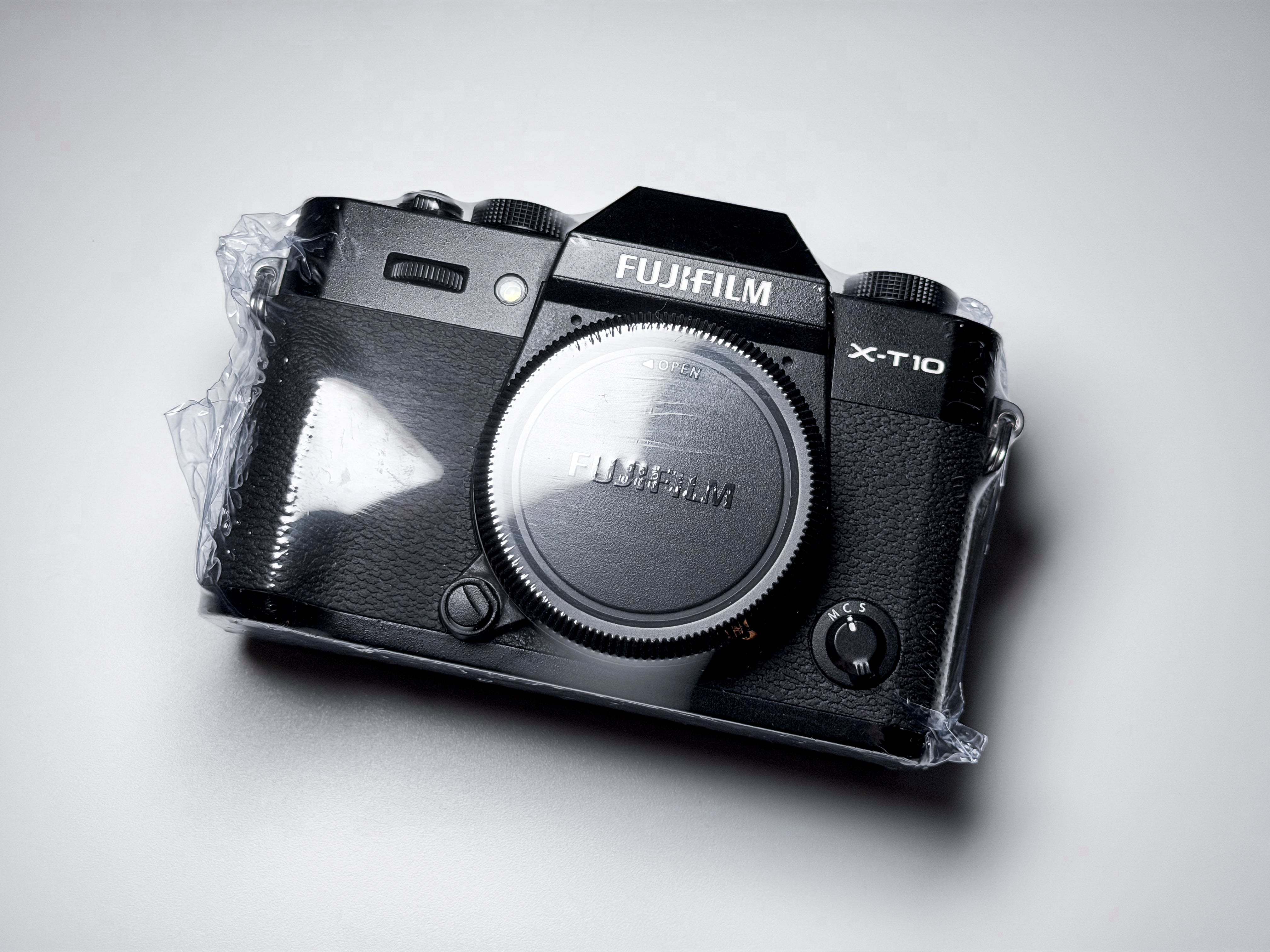 Fujifilm X-T10 Mirrorless APS-C Fuji - 1 Year Warranty, Excellent