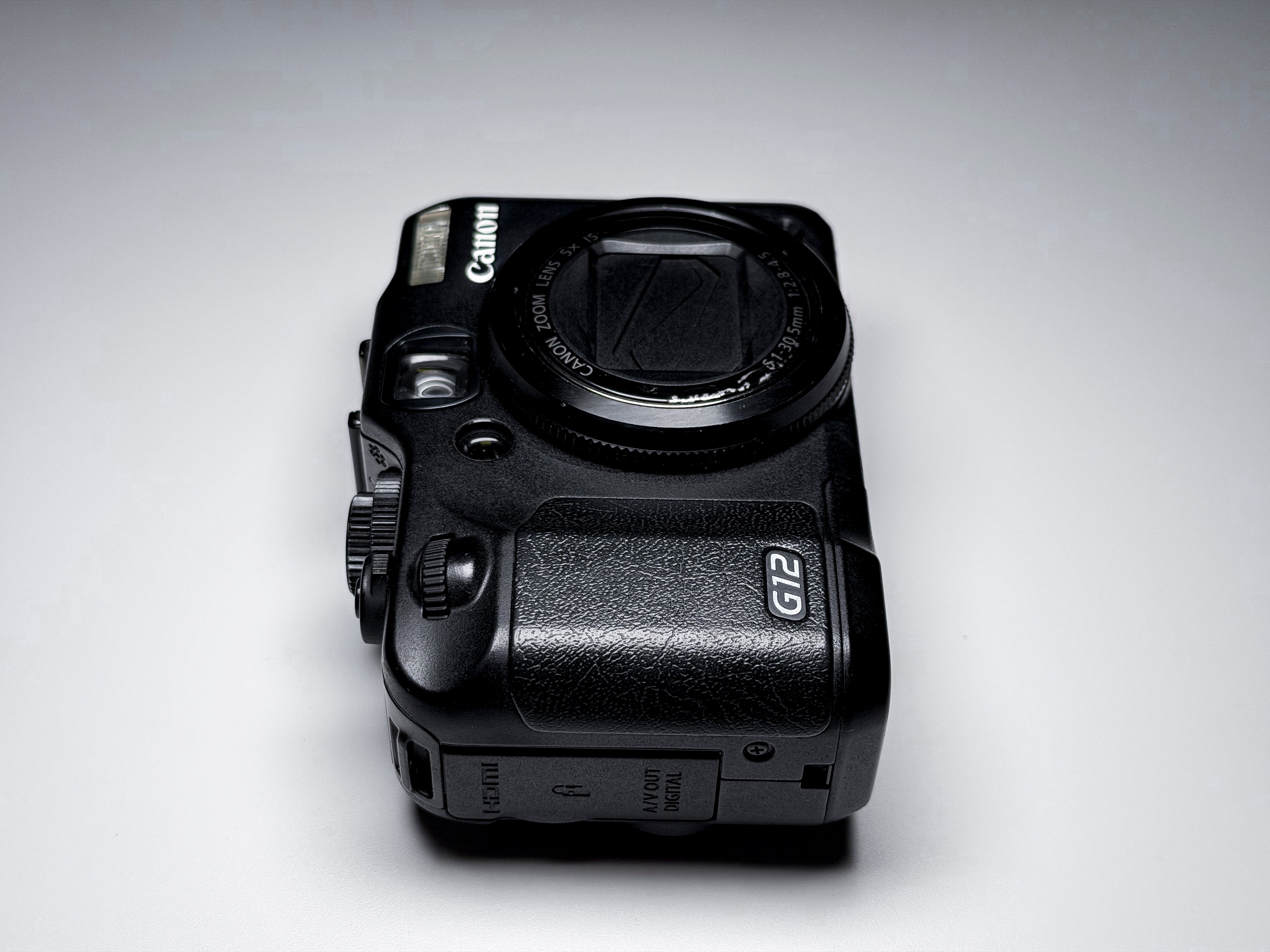 Canon G12 Powershot CCD + Waterproof Case - Excellent 1 Year Warranty