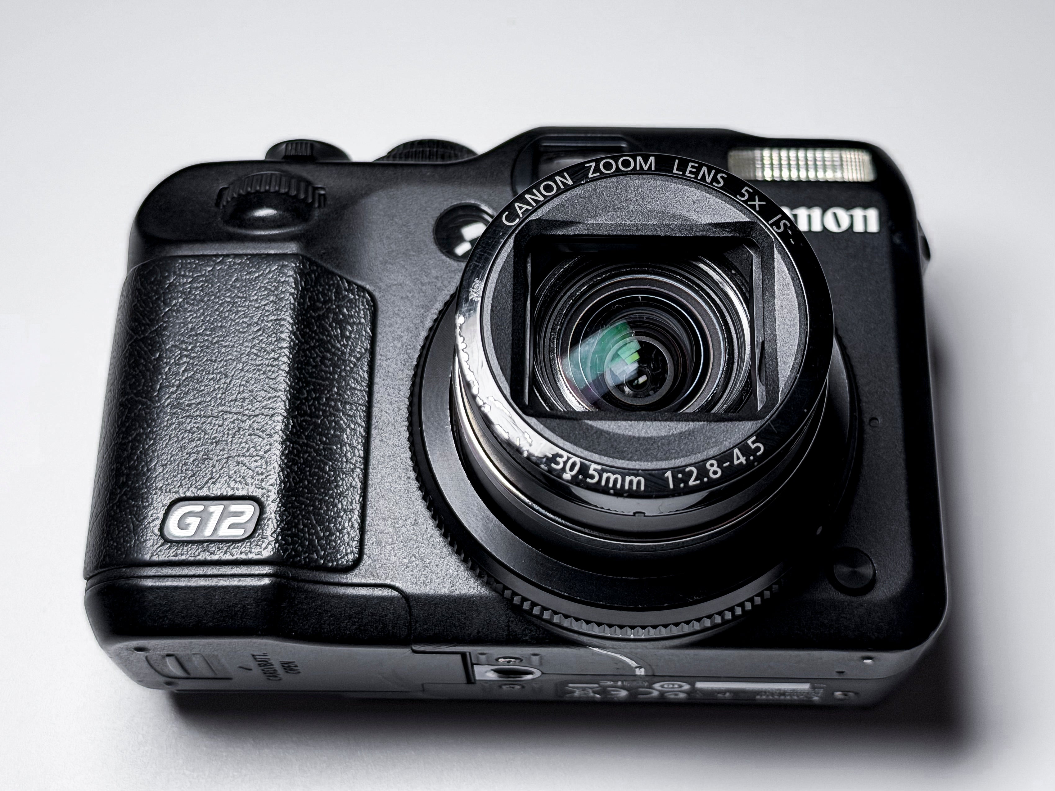 Canon G12 Powershot CCD + Waterproof Case - Excellent 1 Year Warranty