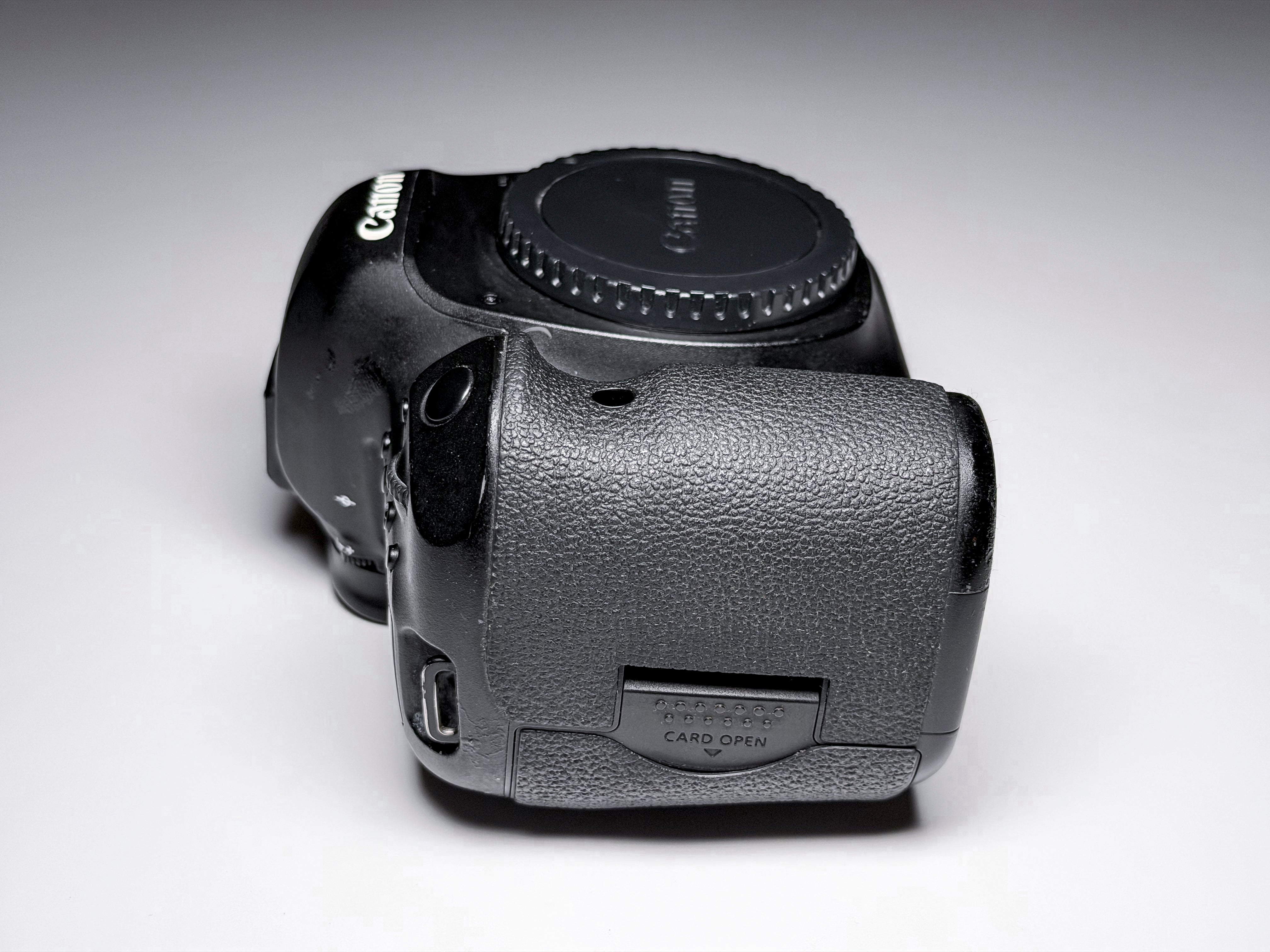 Canon 5D Mark III 3 EOS DSLR Full Frame - 29k Shutter, 1 Year Warranty
