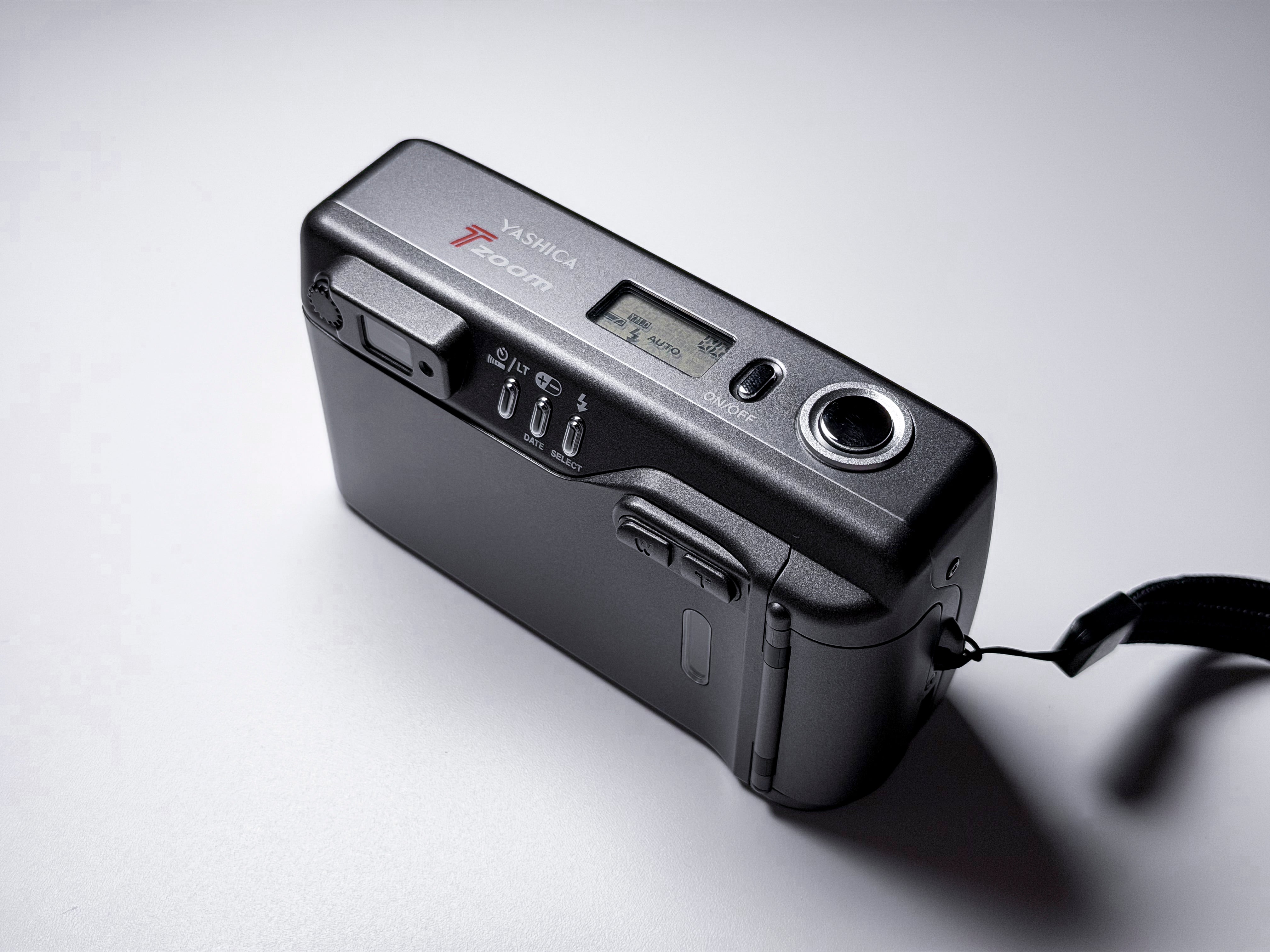 Yashica T T4 Zoom 35mm Film Point&Shoot - Near Mint, Film Tested