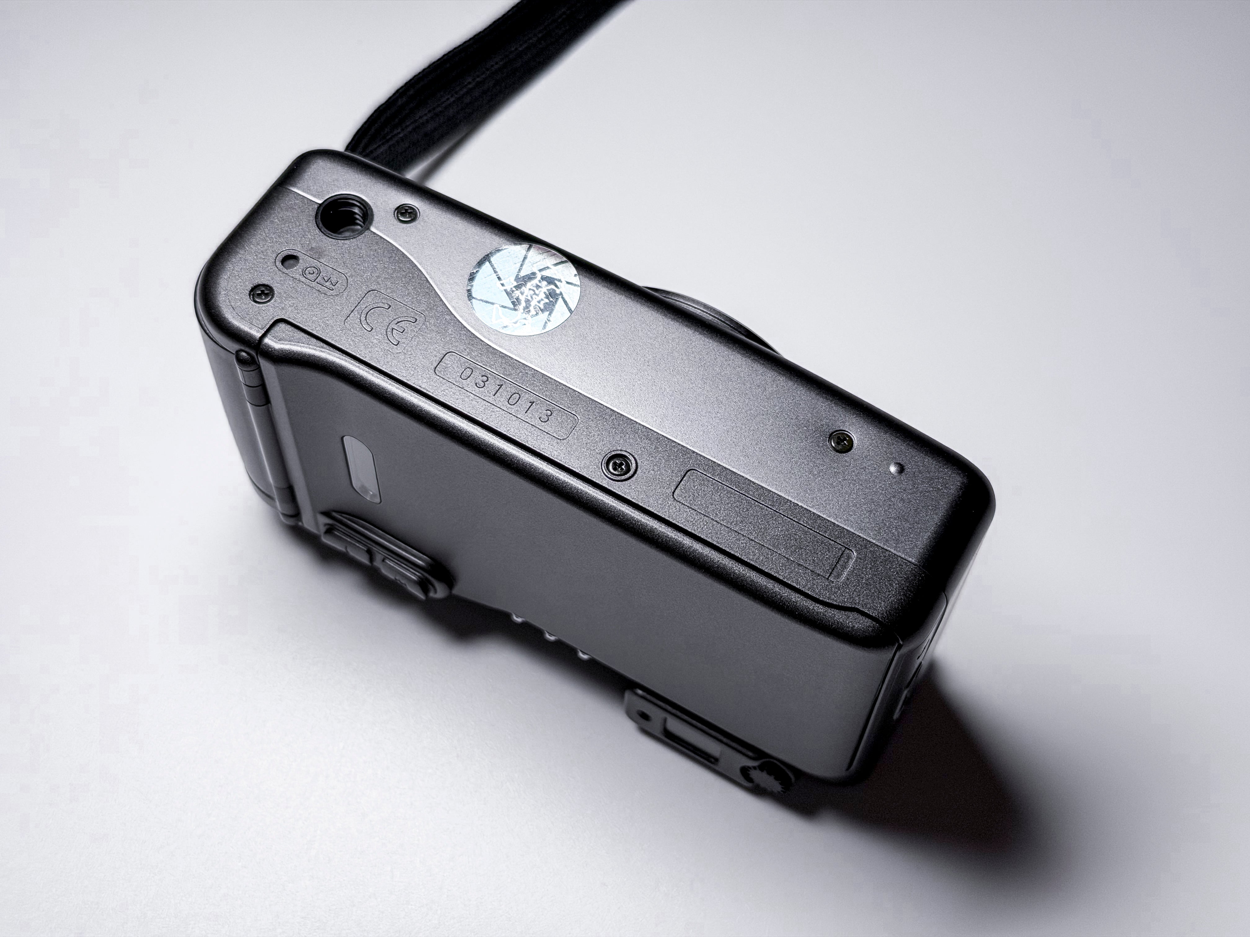 Yashica T T4 Zoom 35mm Film Point&Shoot - Near Mint, Film Tested