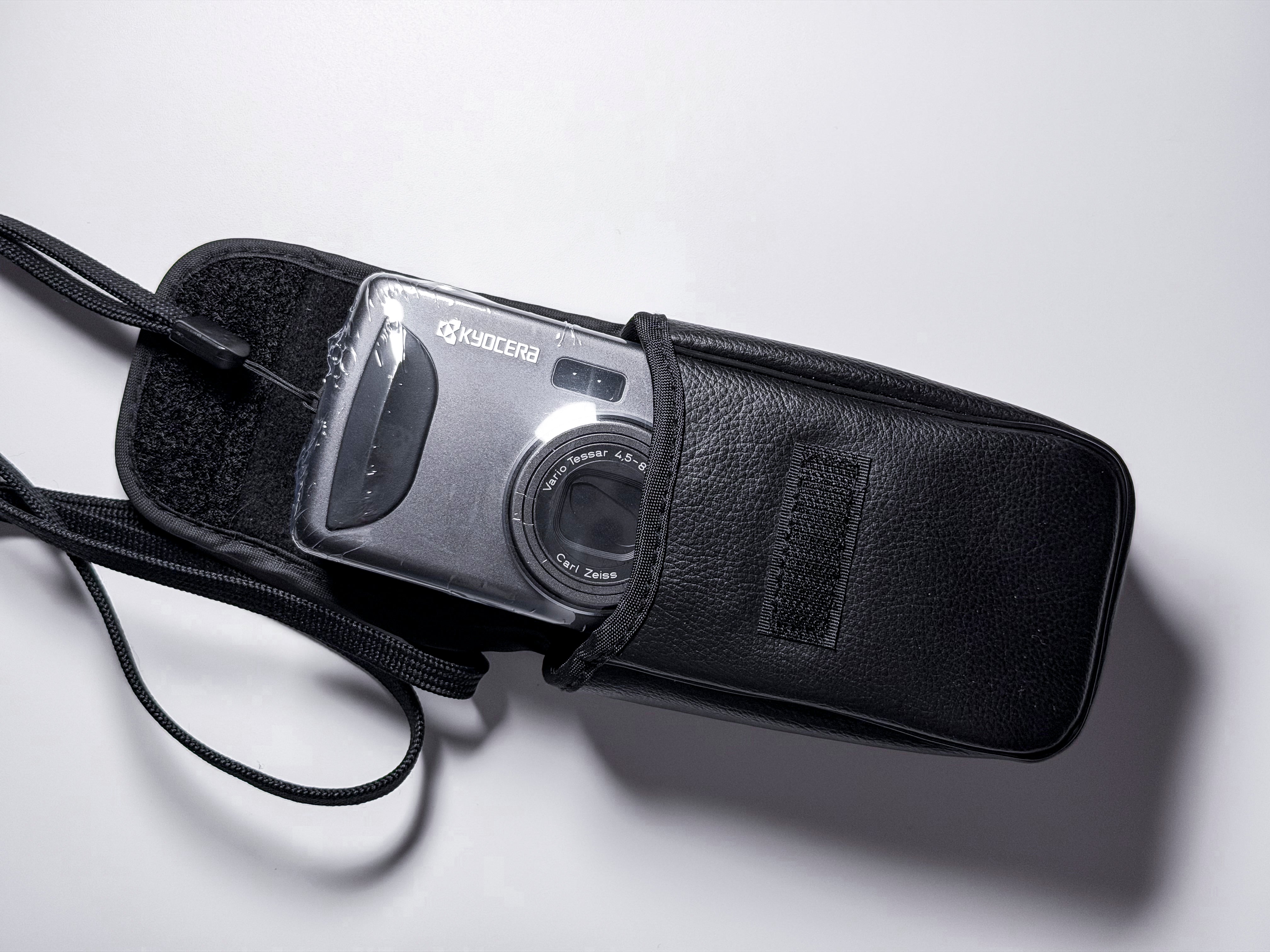 Yashica T T4 Zoom 35mm Film Point&Shoot - Near Mint, Film Tested