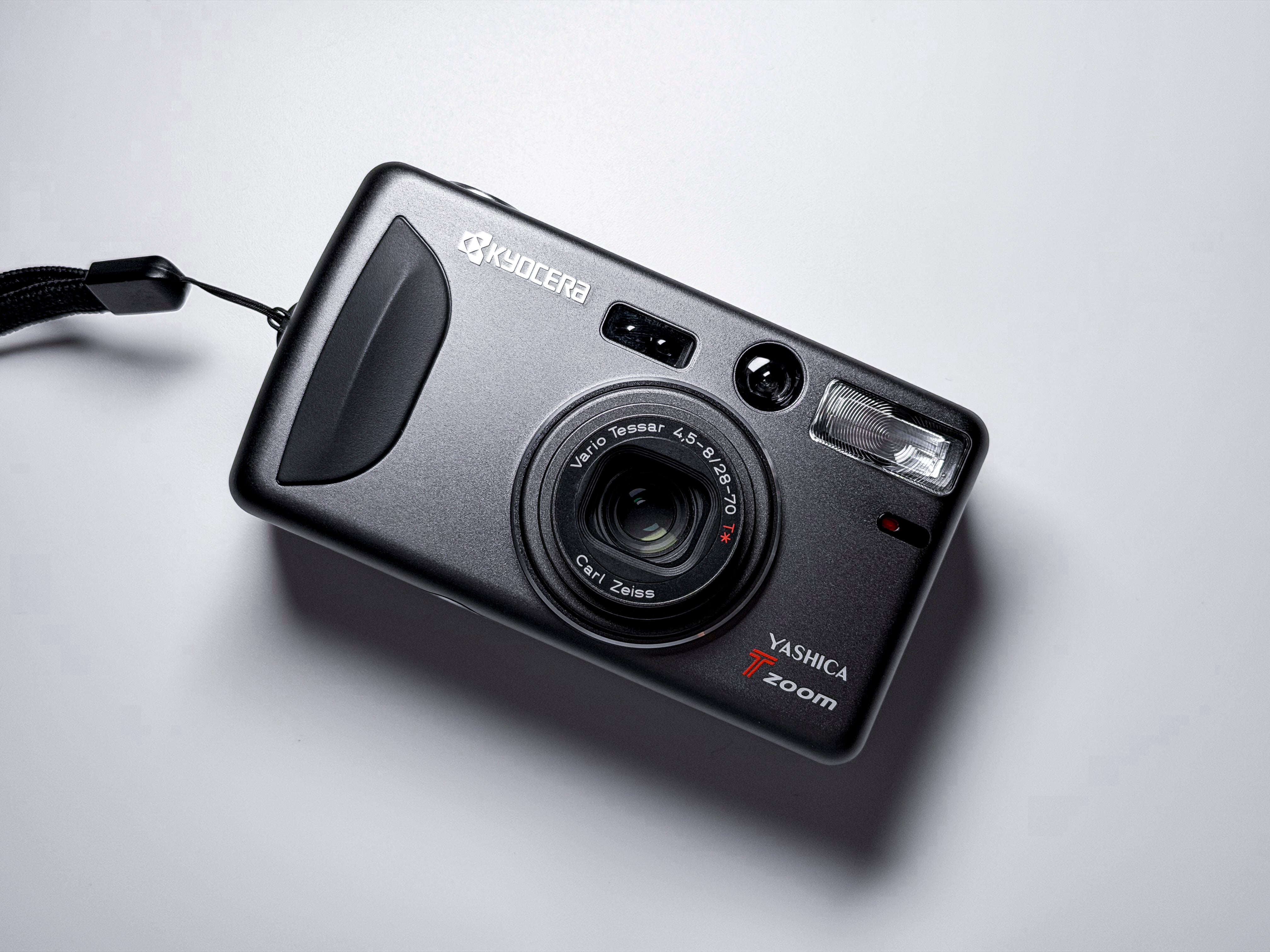 Yashica T T4 Zoom 35mm Film Point&Shoot - Near Mint, Film Tested