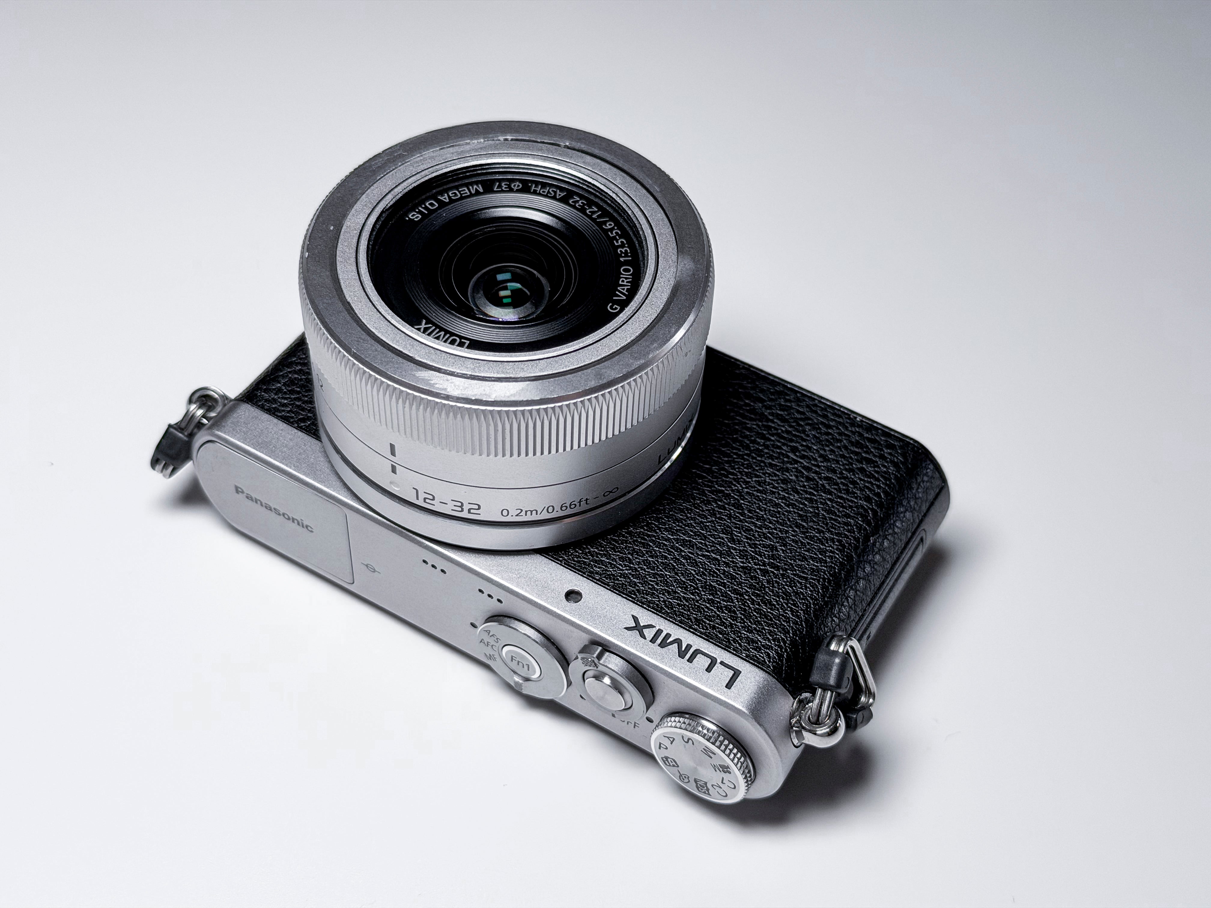 Panasonic Lumix GM1 + 12-32mm OIS Lens - 1 Year Warranty, Excellent GM-1