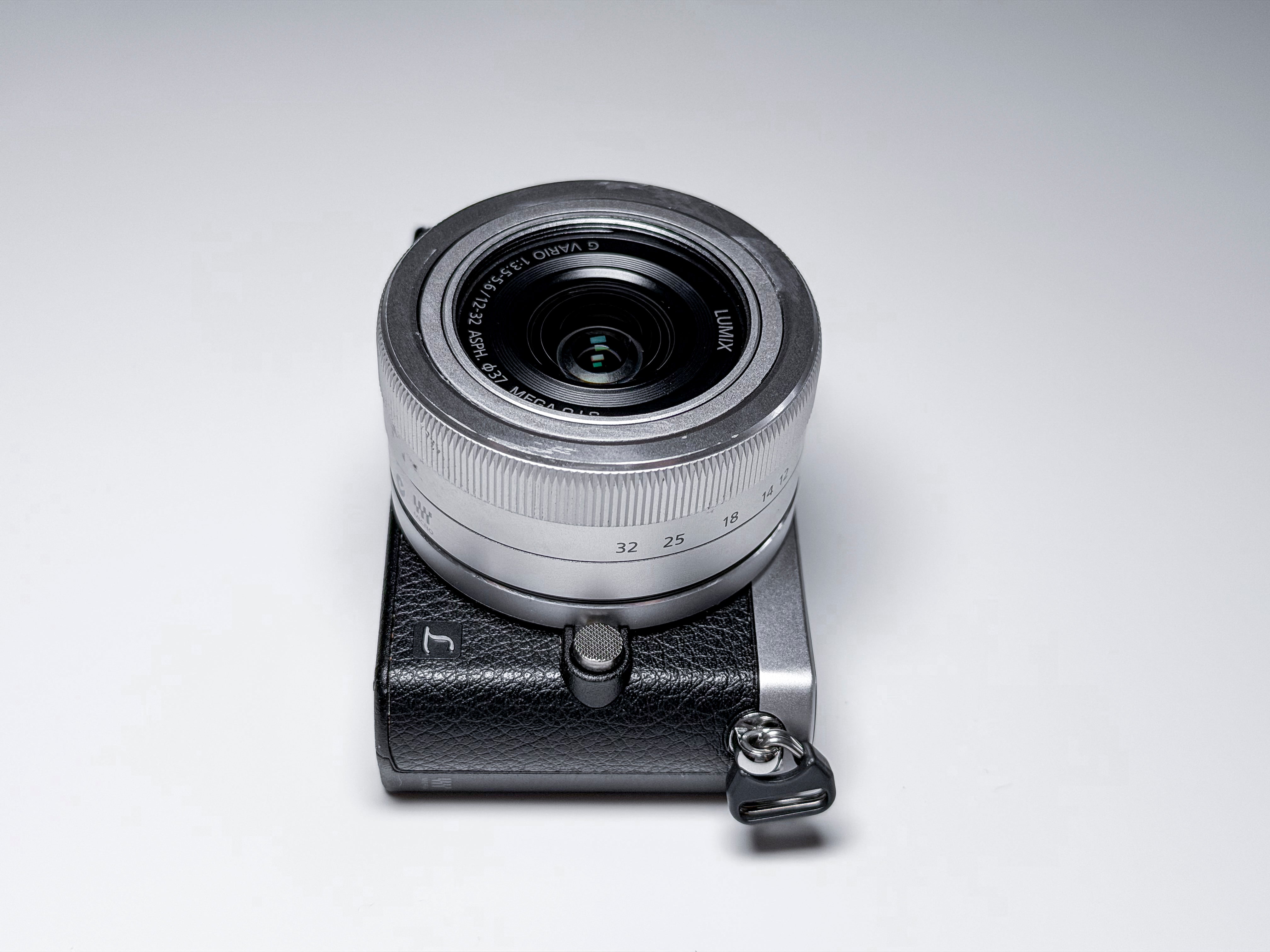 Panasonic Lumix GM1 + 12-32mm OIS Lens - 1 Year Warranty, Excellent GM-1