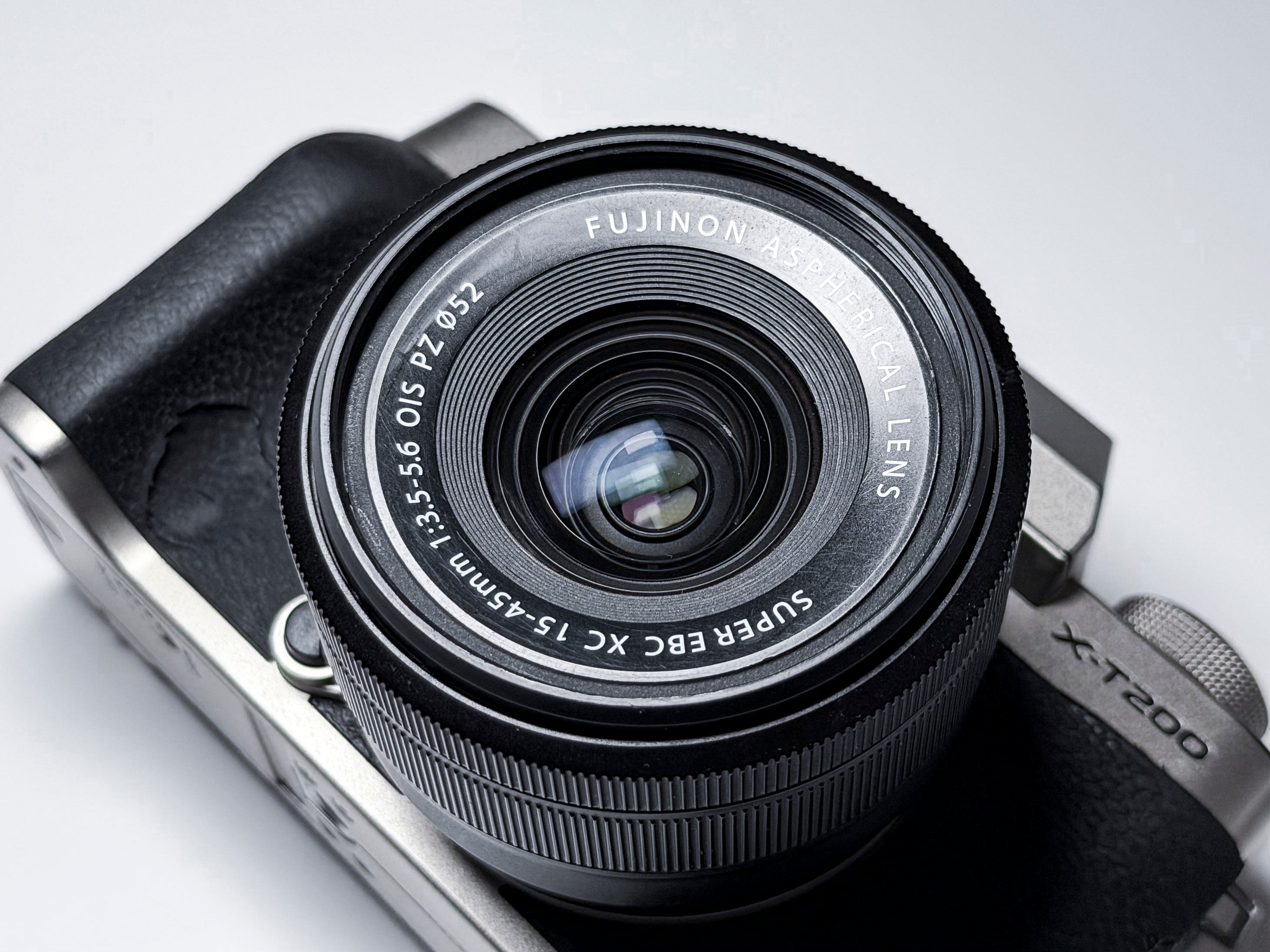 Fujifilm X-T200 + 15-45mm Kit Lens Mirrorless 4K - 1 Year Warranty, Excellent