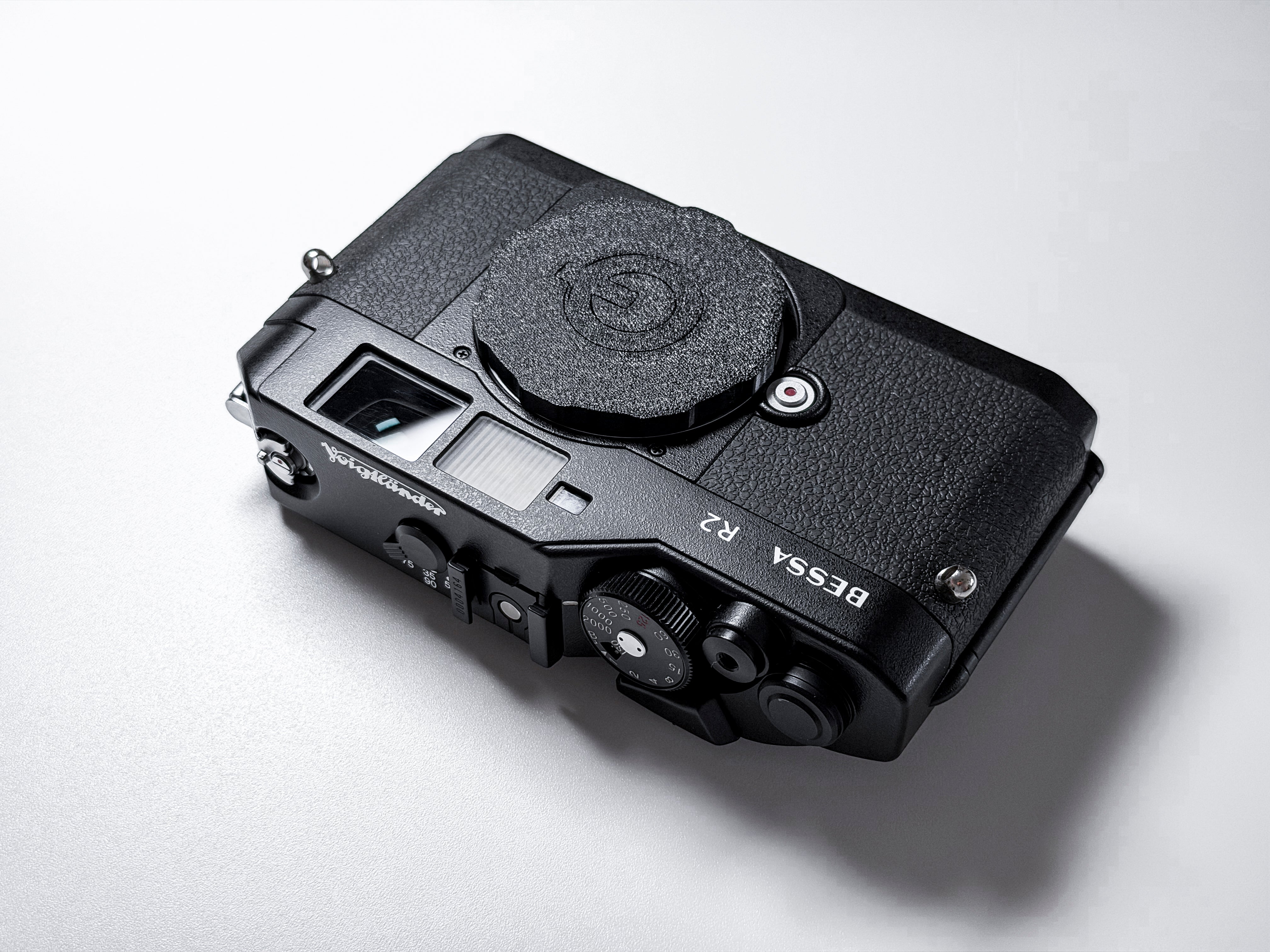 Voigtlander Bessa R2 Rangefinder Camera Leica M Mount - Excellent