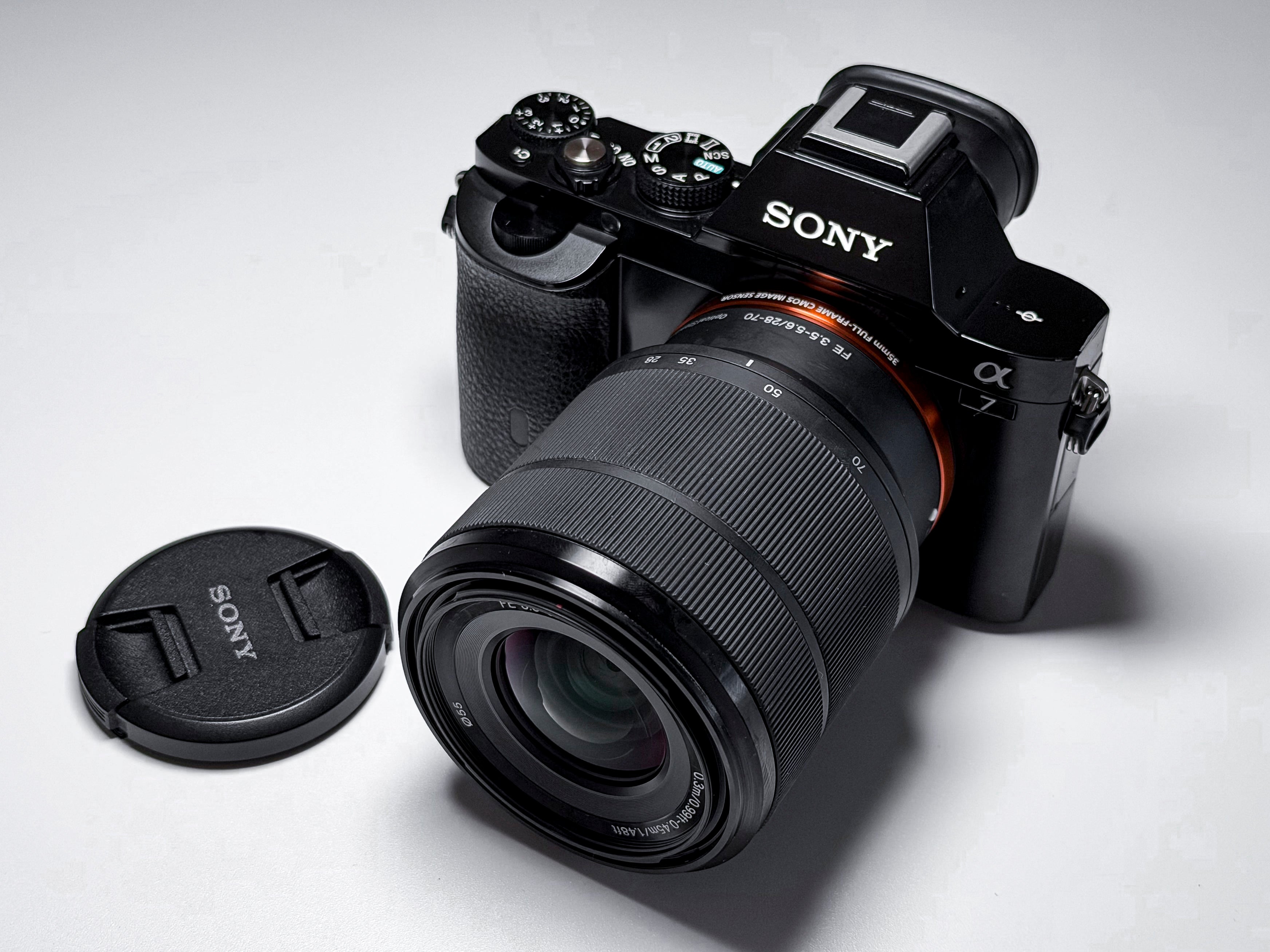 Sony A7 + 28-70mm OSS Full Frame Mirrorless Camera - 1 Year Warranty