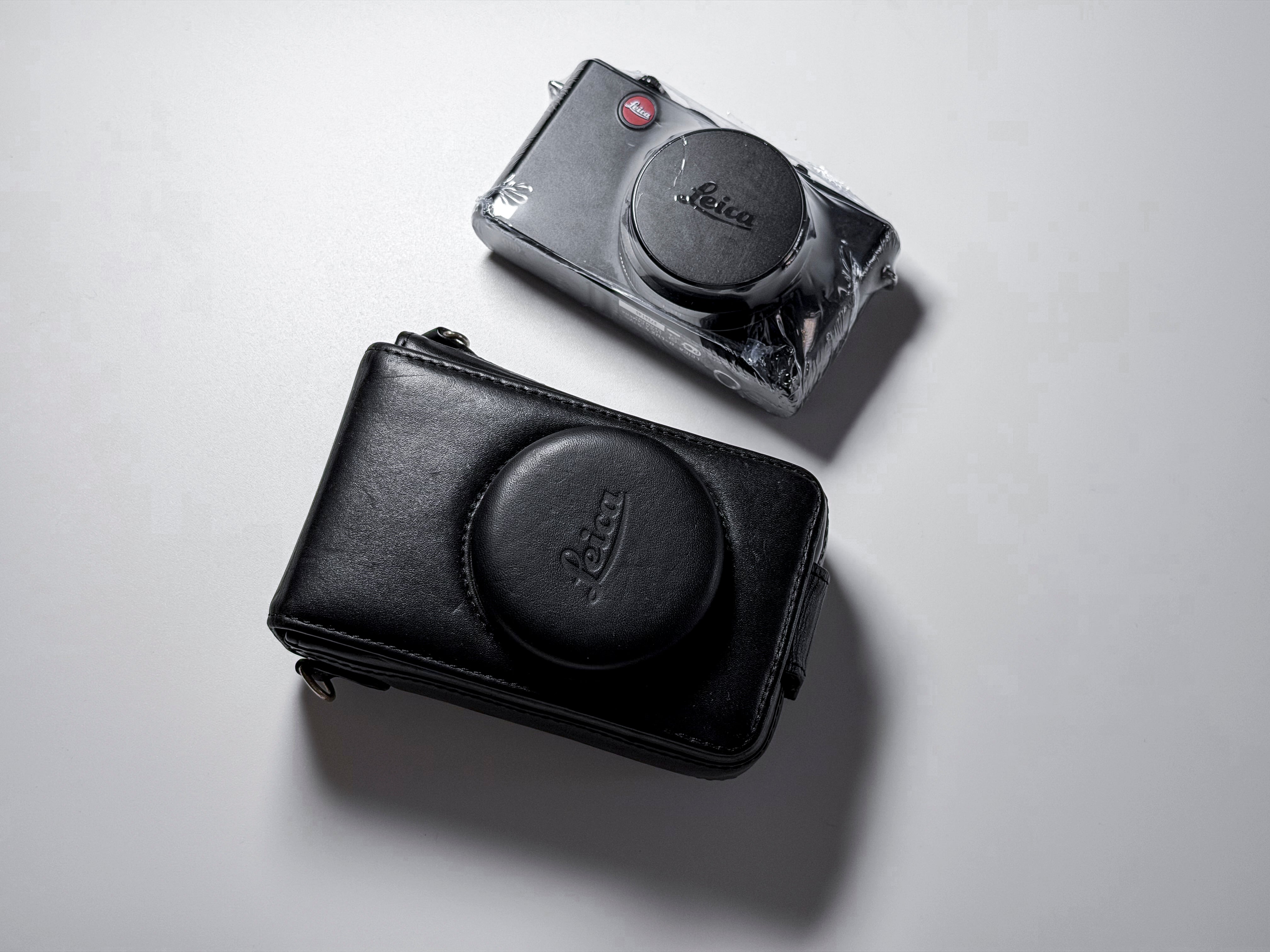 Leica D-Lux 4 + Leather Case CCD Sensor Compact Camera - 1 Year Warranty Dlux 4