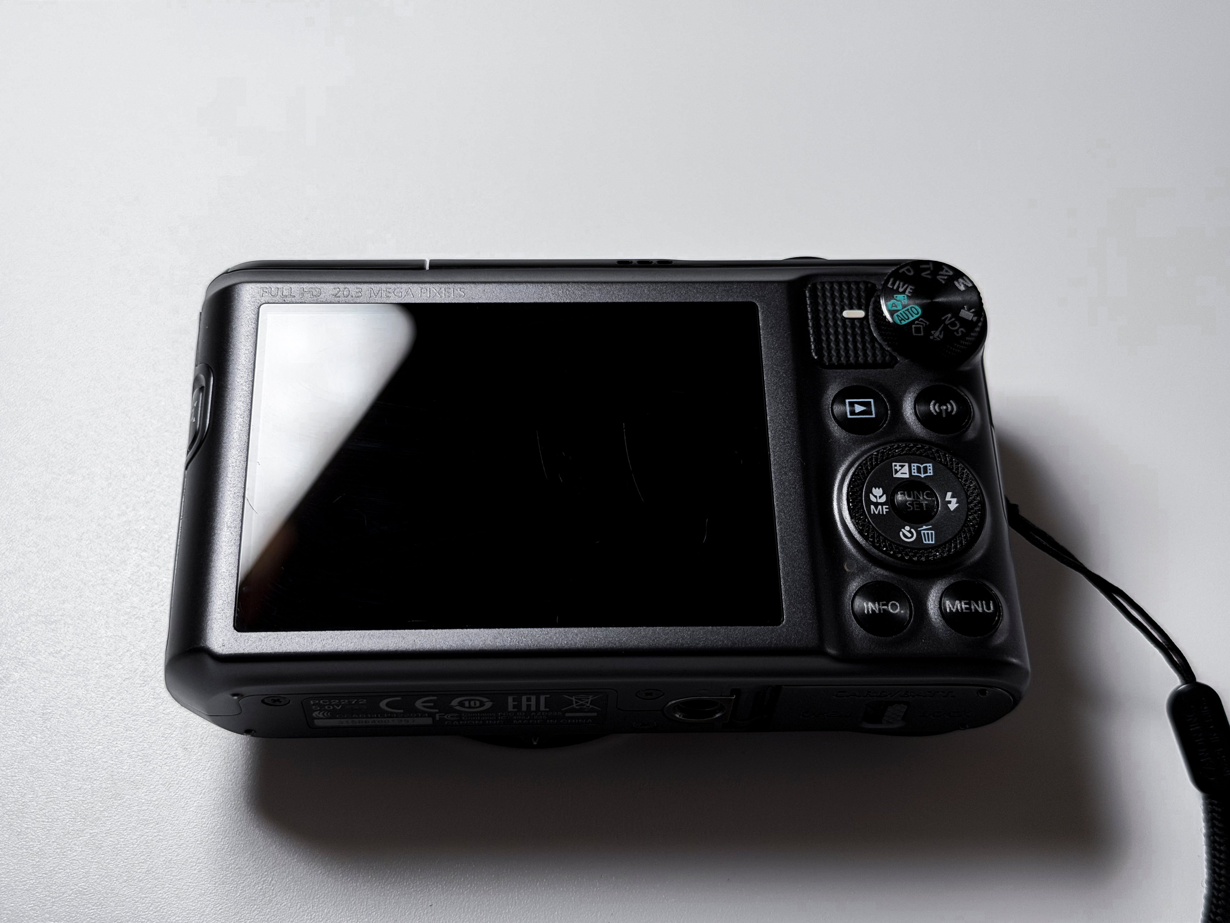 Canon Powershot SX720 HS 40x Zoom - 1 Year Warranty, Excellent