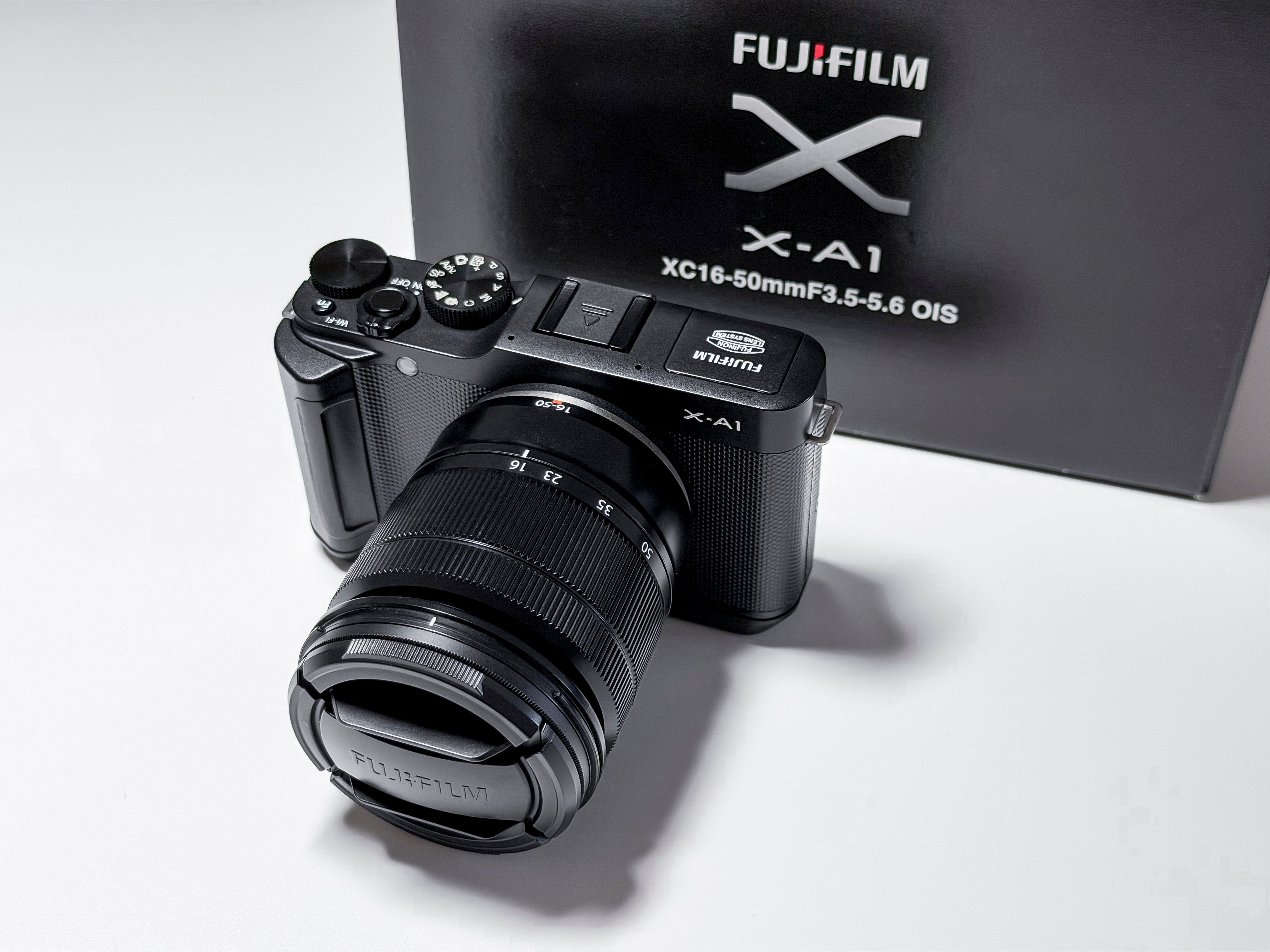 Fujifilm X-A1 + 16-50mm OIS Mirrorless APS-C Fuji - 1 Year Warranty, Excellent