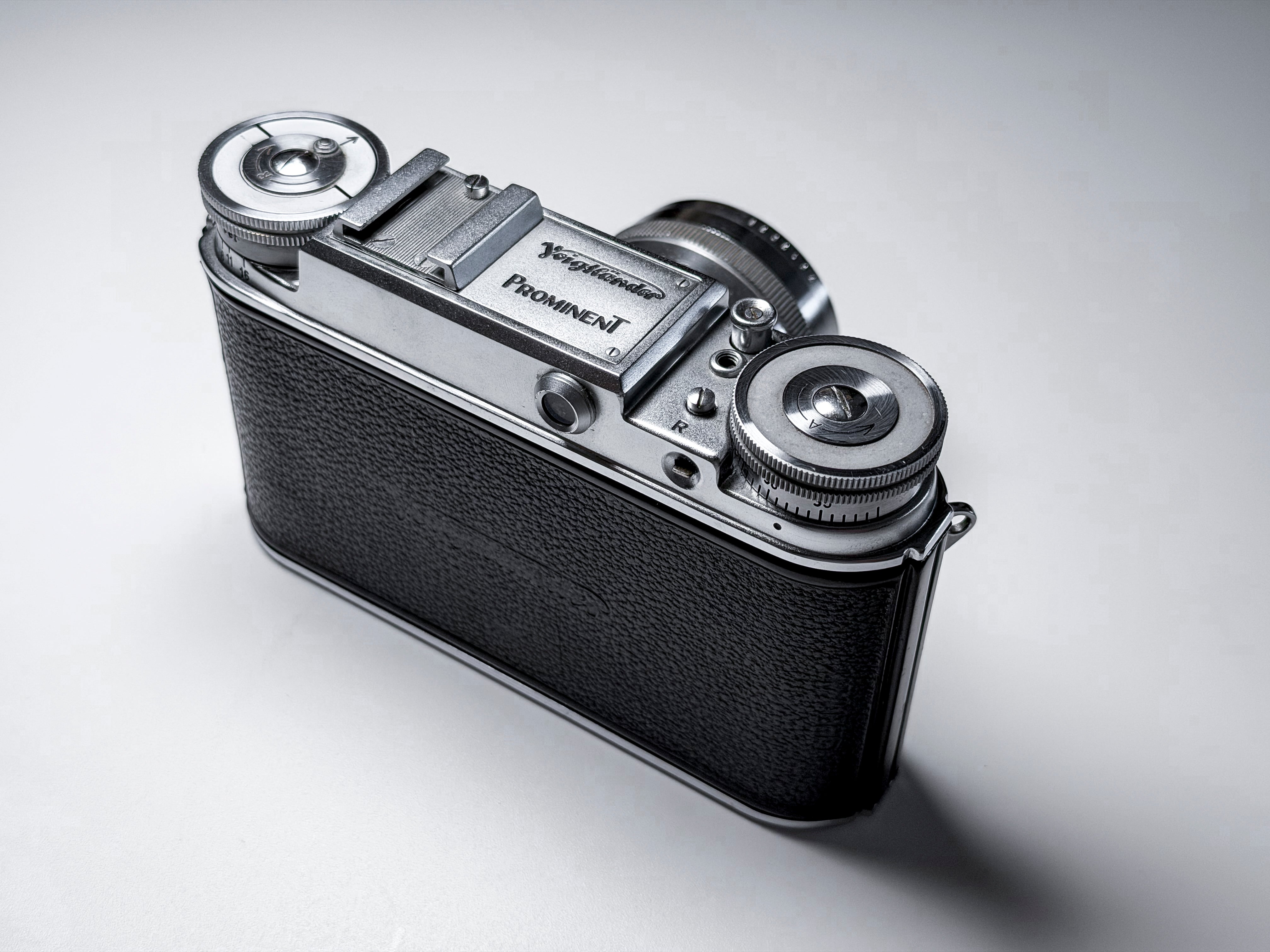 Voigtlander Prominent + 50mm f/2.0 Ultron 35mm Rangefinder - Tested, Excellent