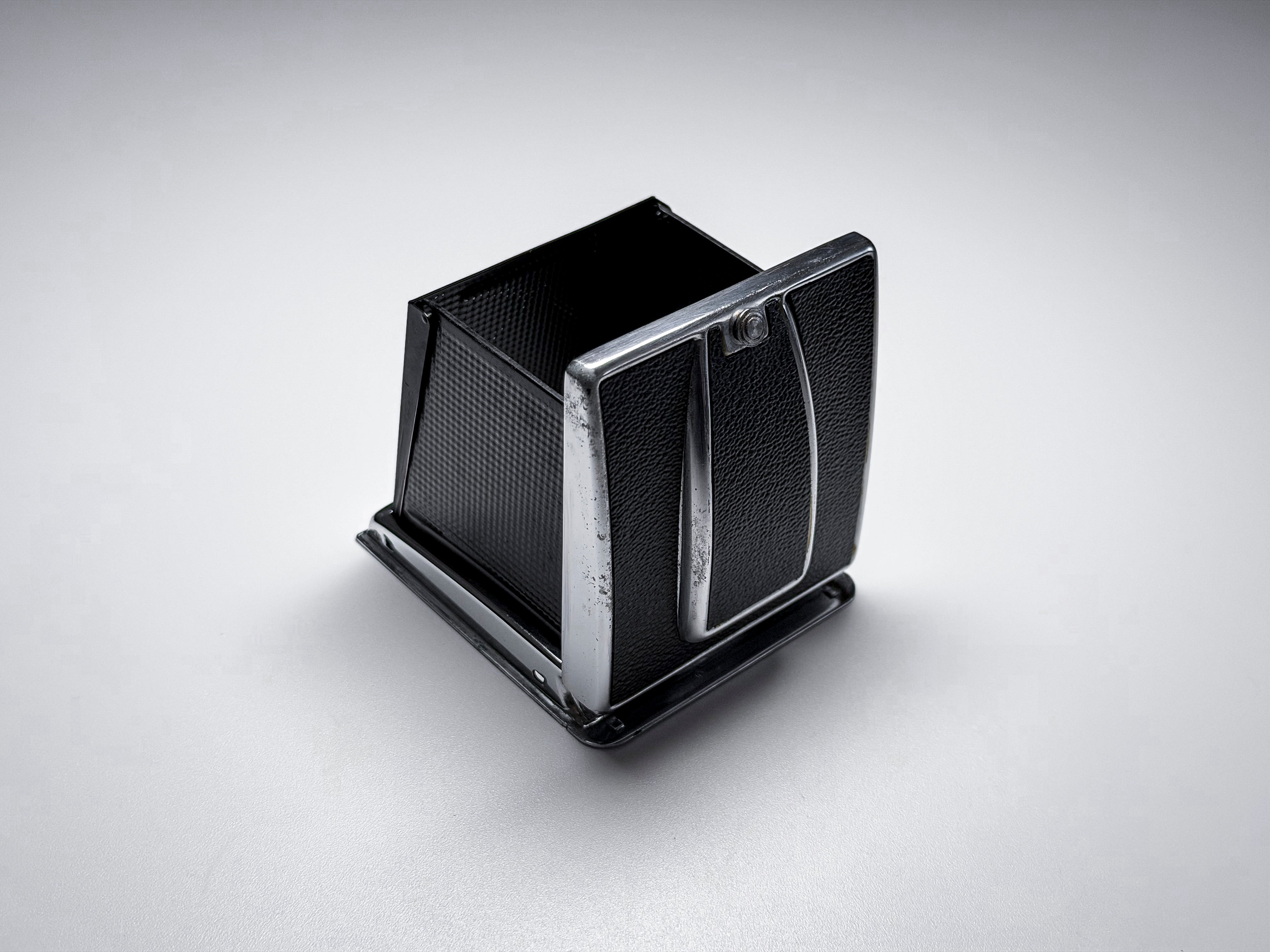 Hasselblad Waist Level Viewfinder Folding Hood, for 500 C/M 501, 503 Exc.