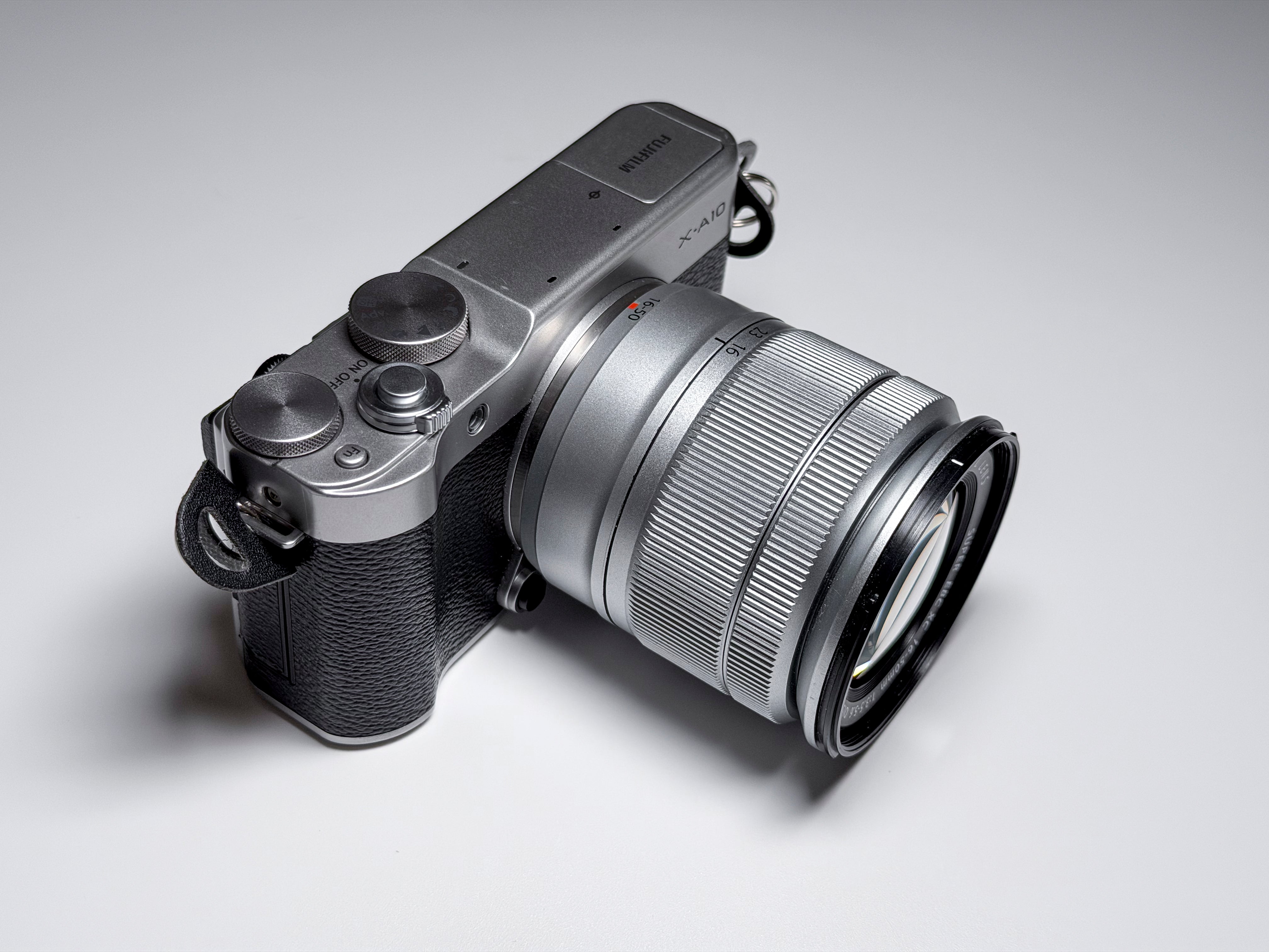 Fujifilm X-A10 + 16-50mm OIS Mirrorless APS-C Fuji - 1 Year Warranty, Excellent