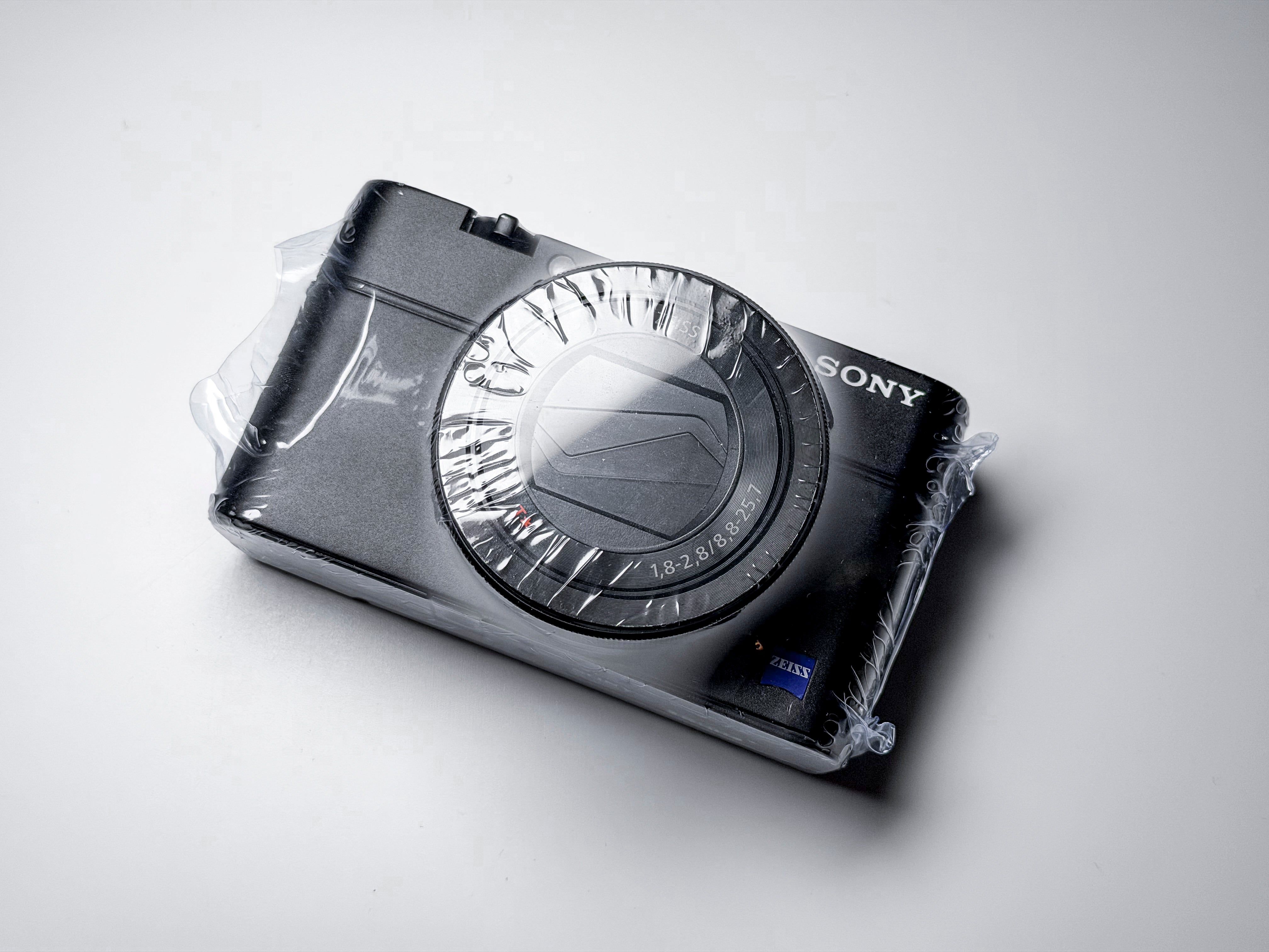 Sony RX100 III Mark 3 Cyber-shot 20,1 Mpx - Working except for the flash