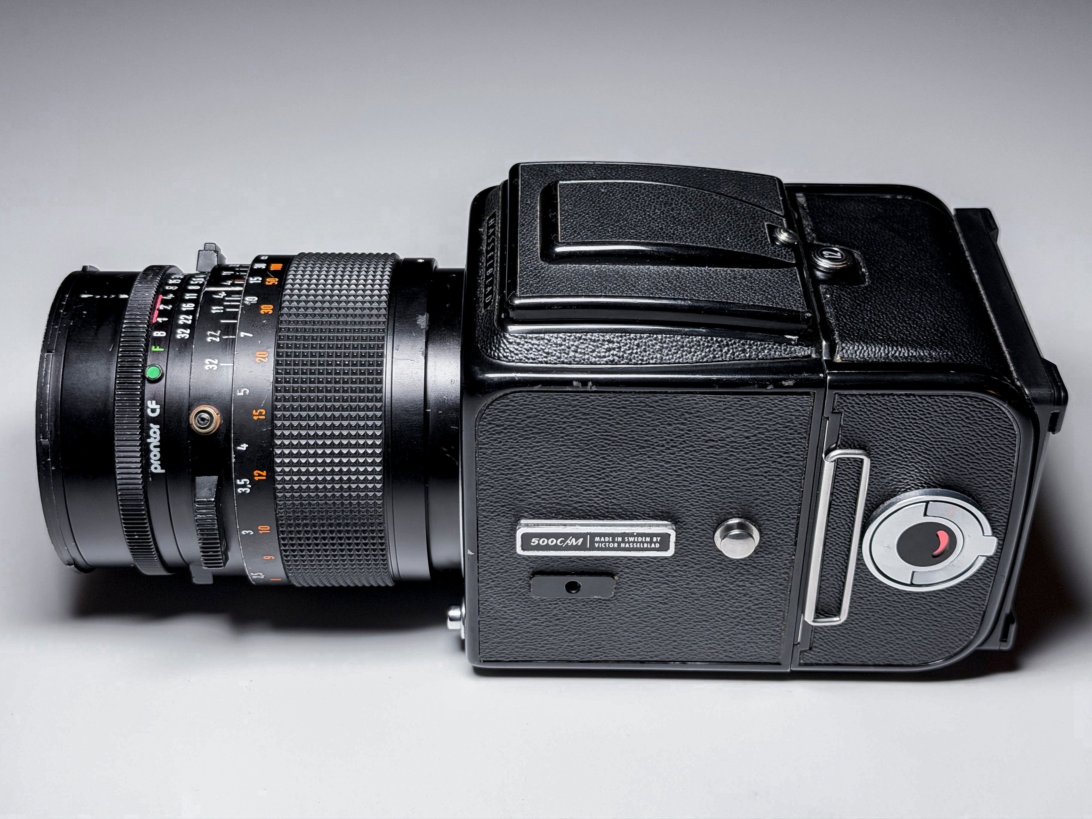 Hasselblad 500 CM C/M Black + 150mm CF Zeiss T* Medium Format Film Camera - CLA