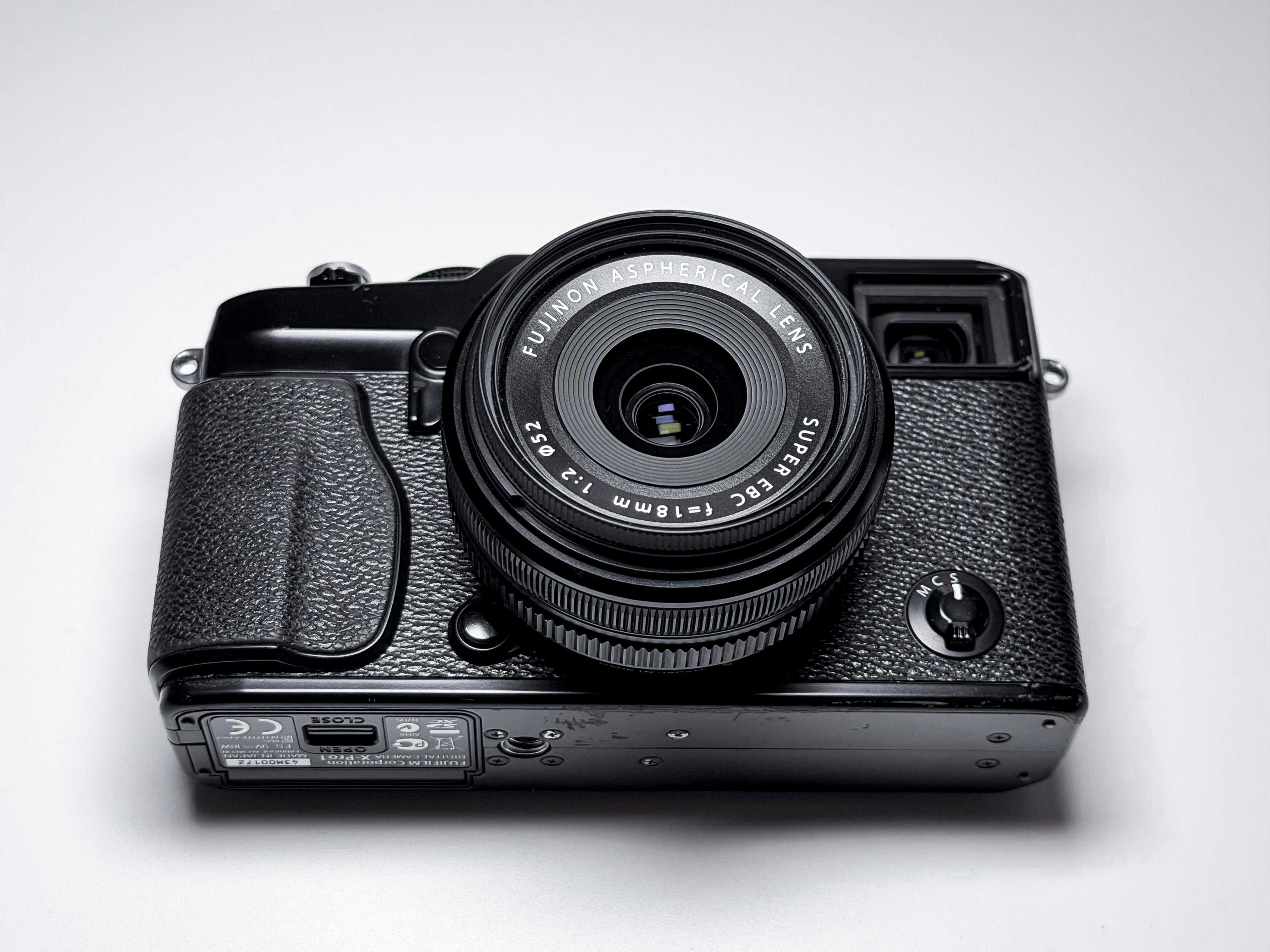 Fujifilm X-Pro1 + 18mm f/2.0 Mirrorless APS-C Fuji - 1 Year Warranty X Pro