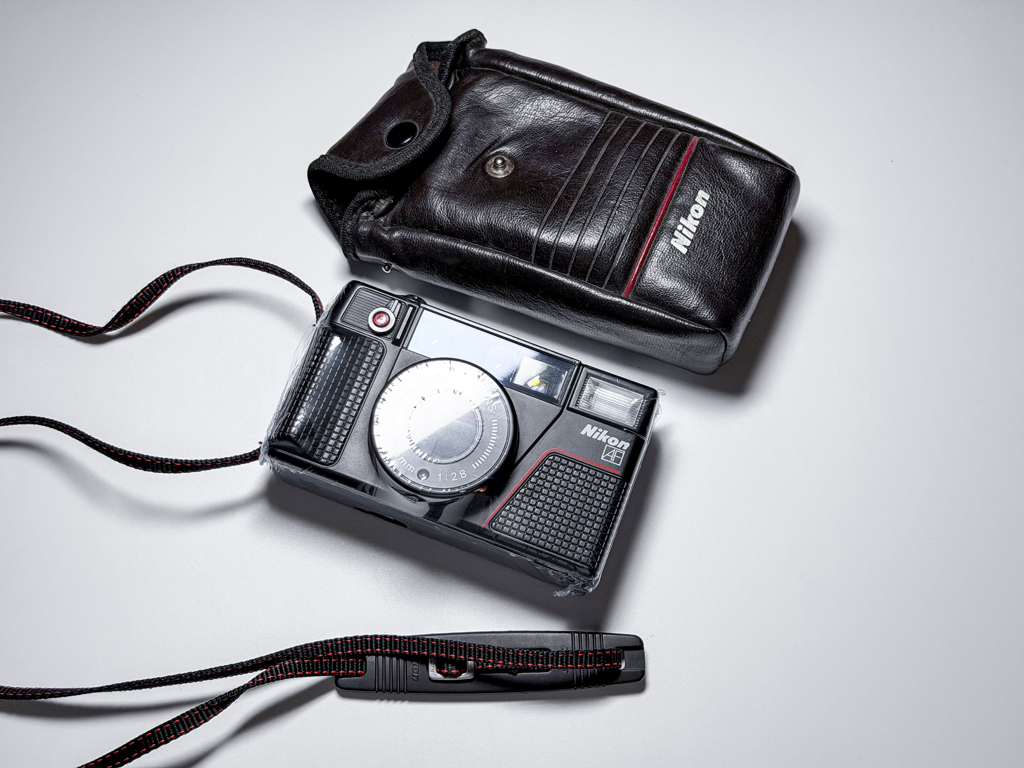 Nikon L35 AF2 Film Camera 35mm L35AF 2 - Tested, Perfectly Working