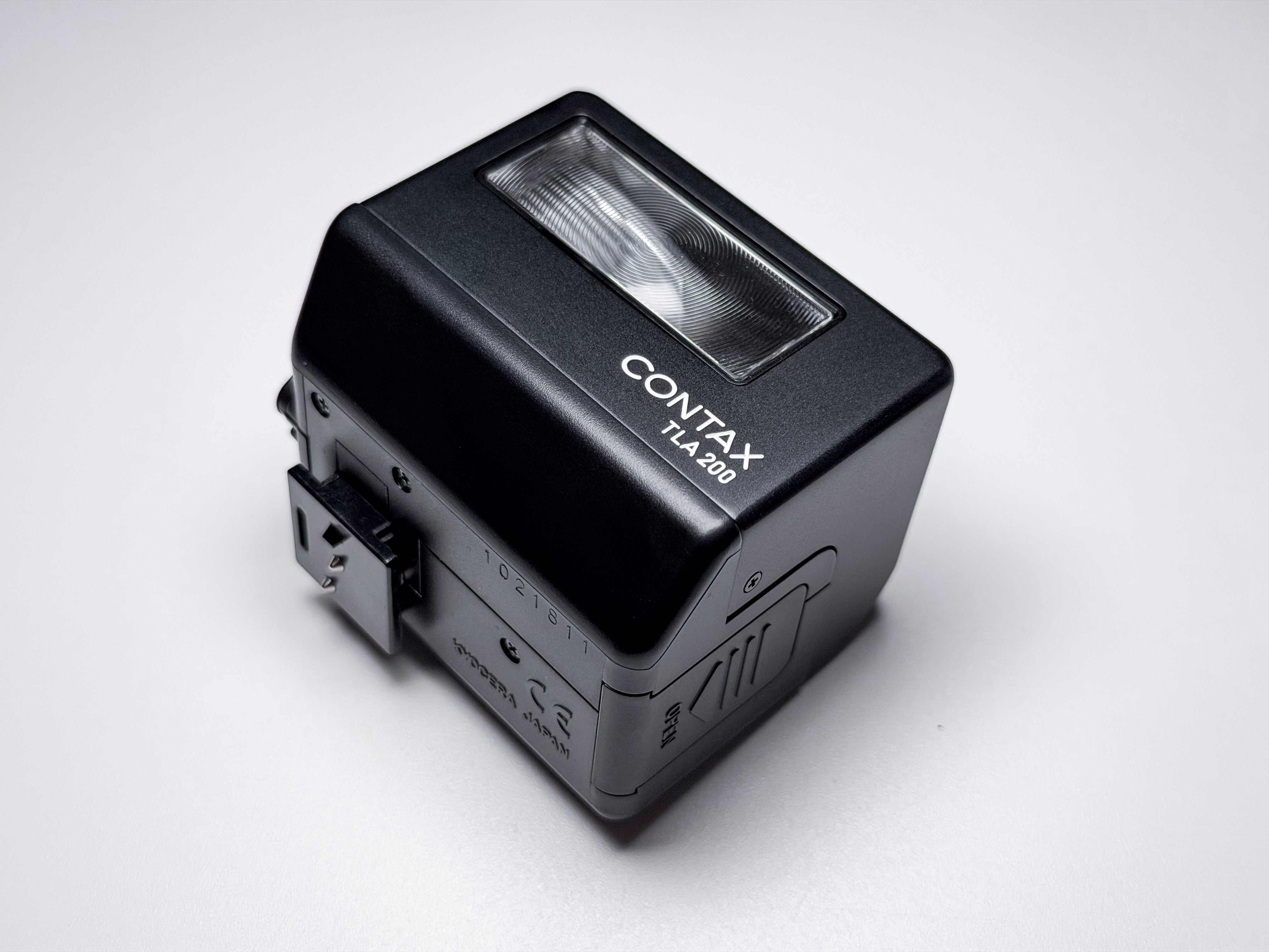 Contax TLA 200 Flash for G1 G2 Rare Black - Near Mint Perfectly Working TLA200