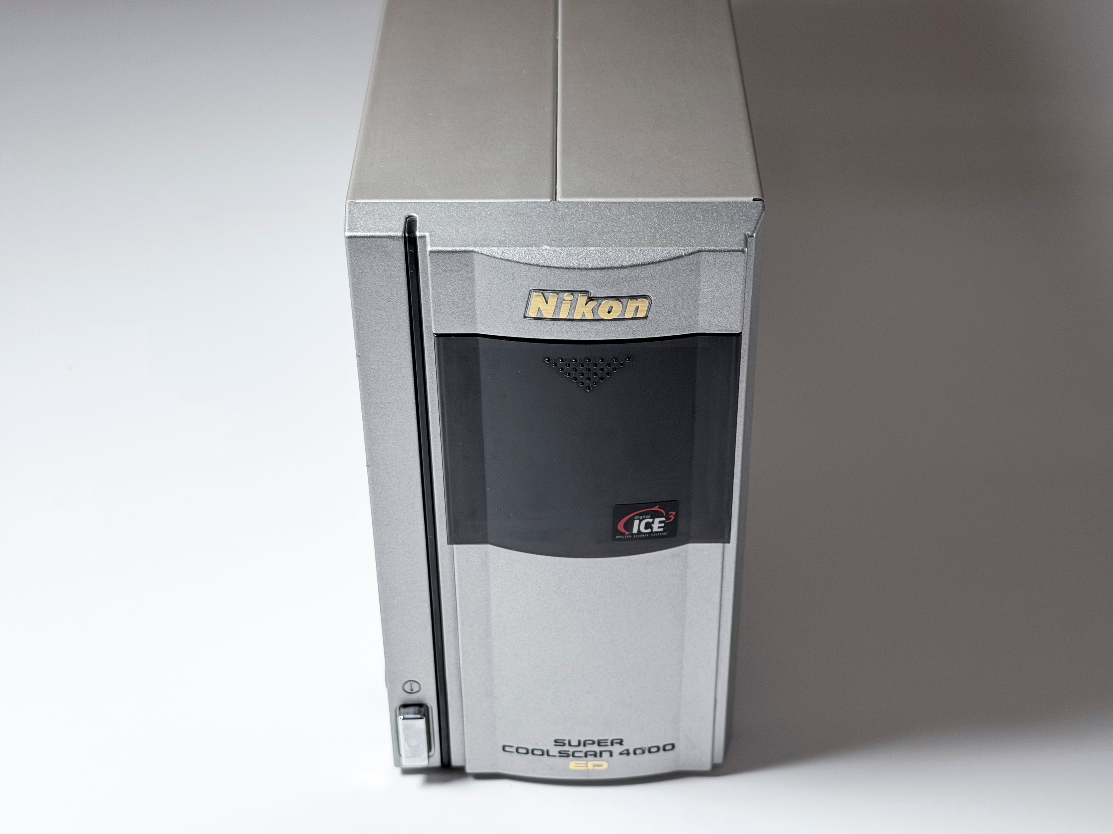 Nikon Coolscan LS-4000 ED Film Scanner + Holders - Tested and Perfectly Working