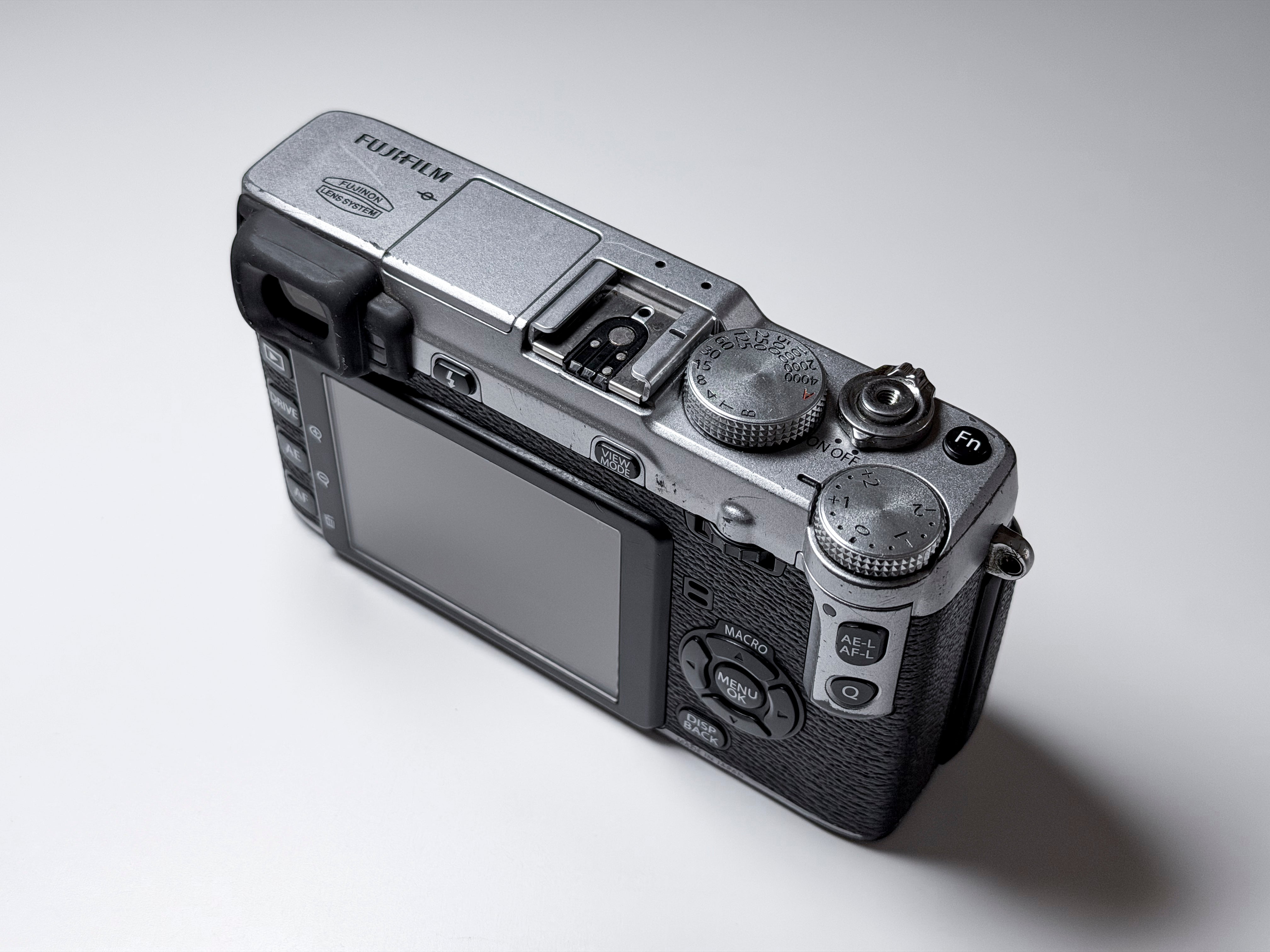 Fujifilm X-E1 Mirrorless Body 16.3 Mpx Fuji XE1 - EVF Not working, same as X-M1