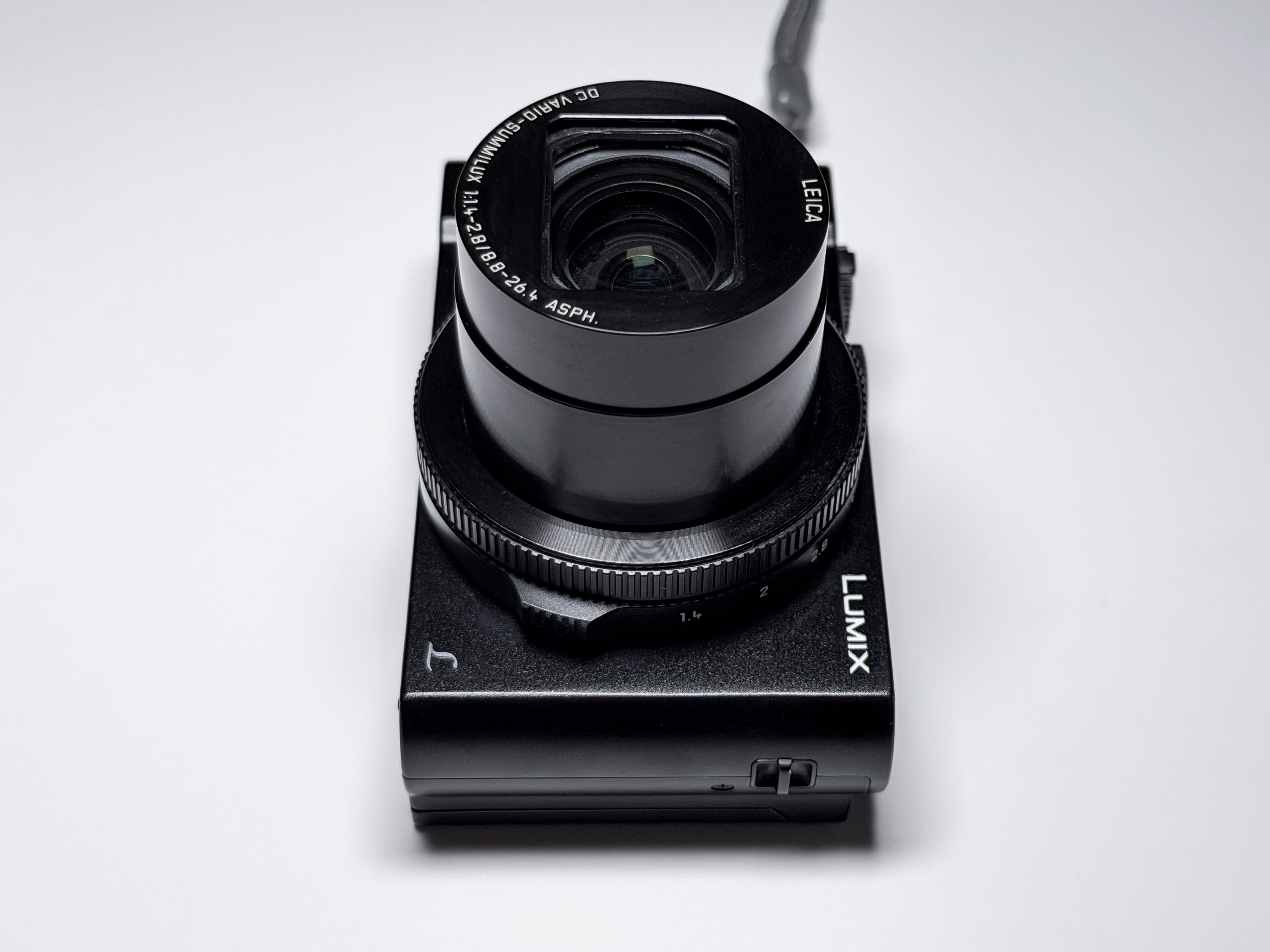 Panasonic Lumix LX15 LX10 with Leica Summilux 4K - Warranty, Excellent Condition