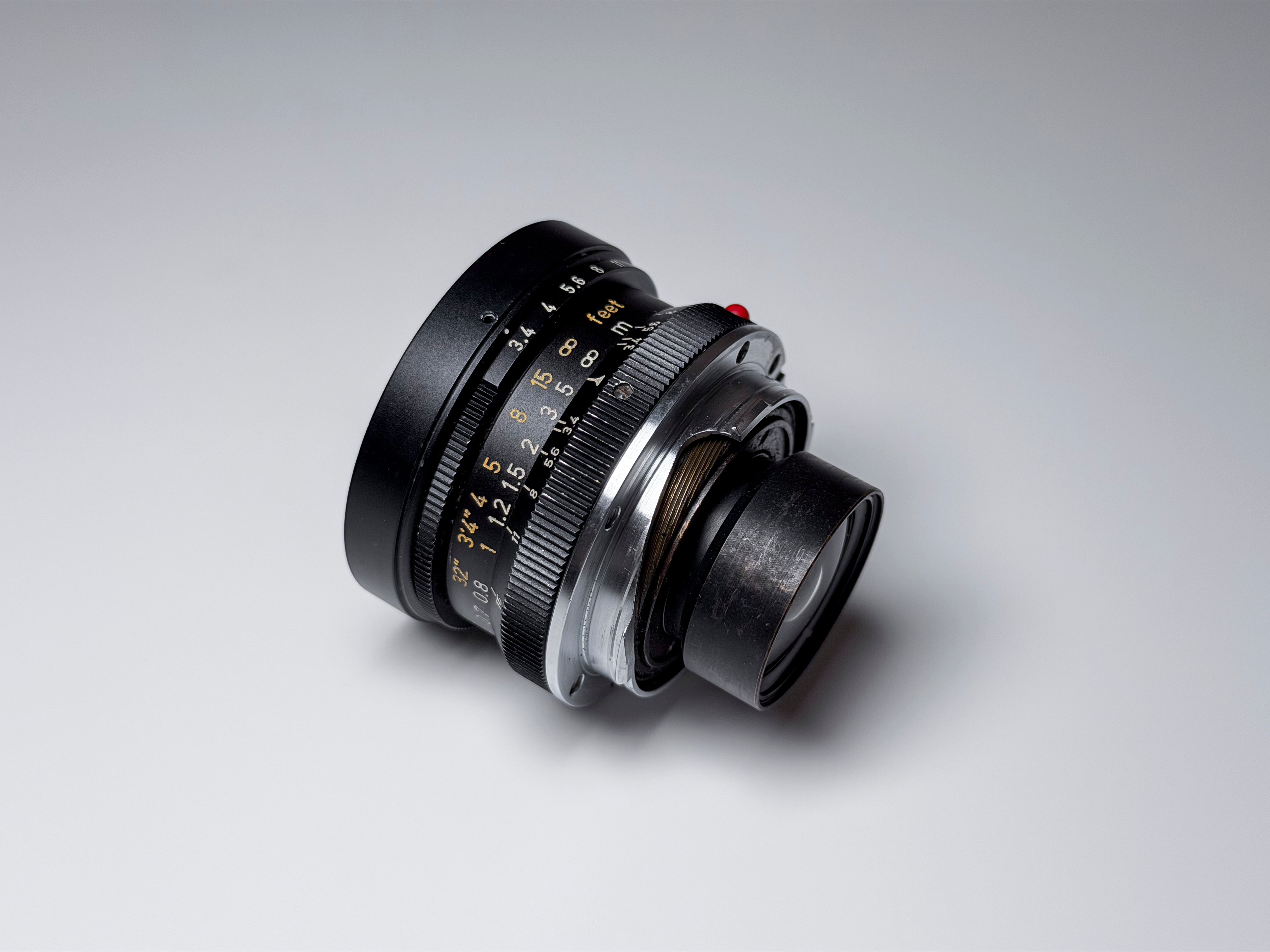 Leica M Super Angulon 21mm f/3,4 Lens + 12501 Hood - Good