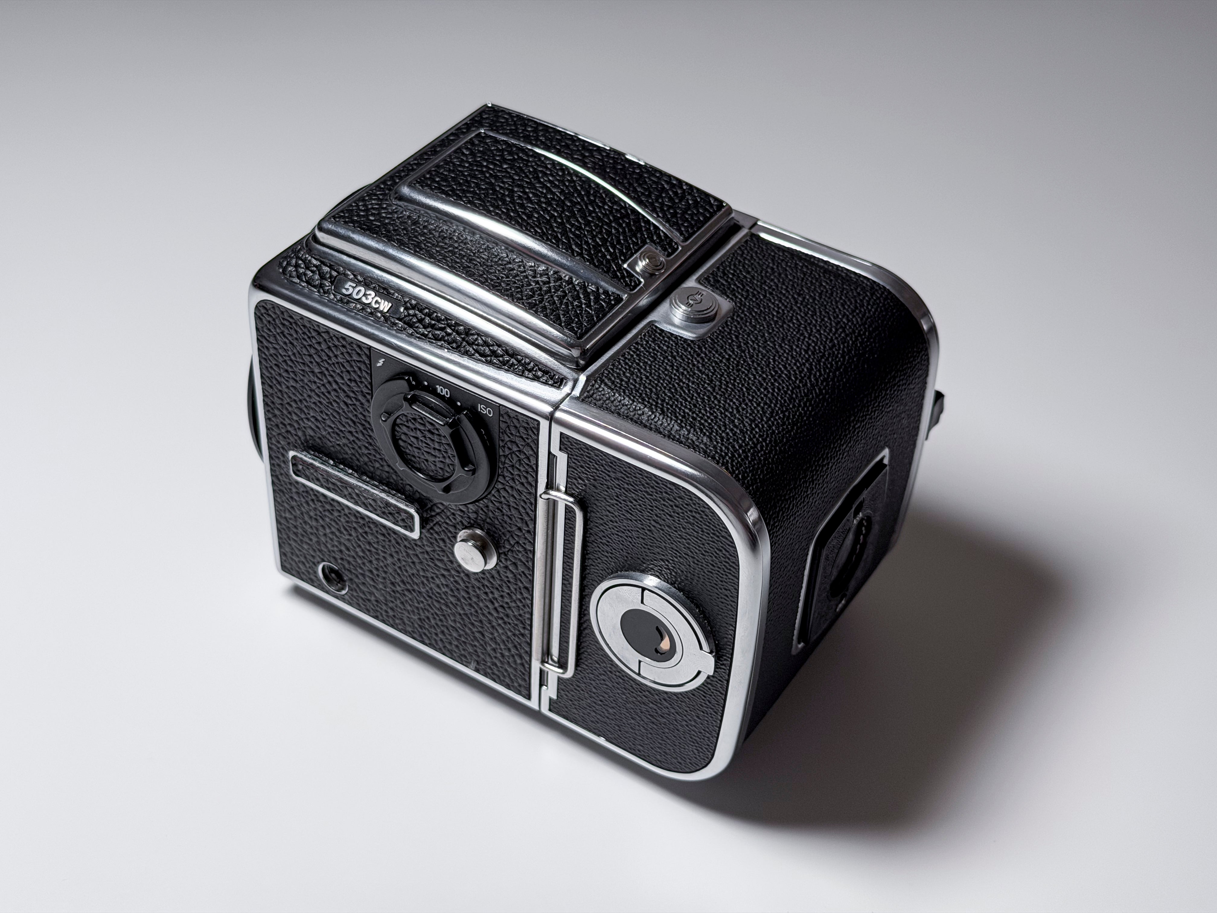 Hasselblad 503 CW Body + 120 Film Magazine + Acute Matt Screen - Full CLA, Exc