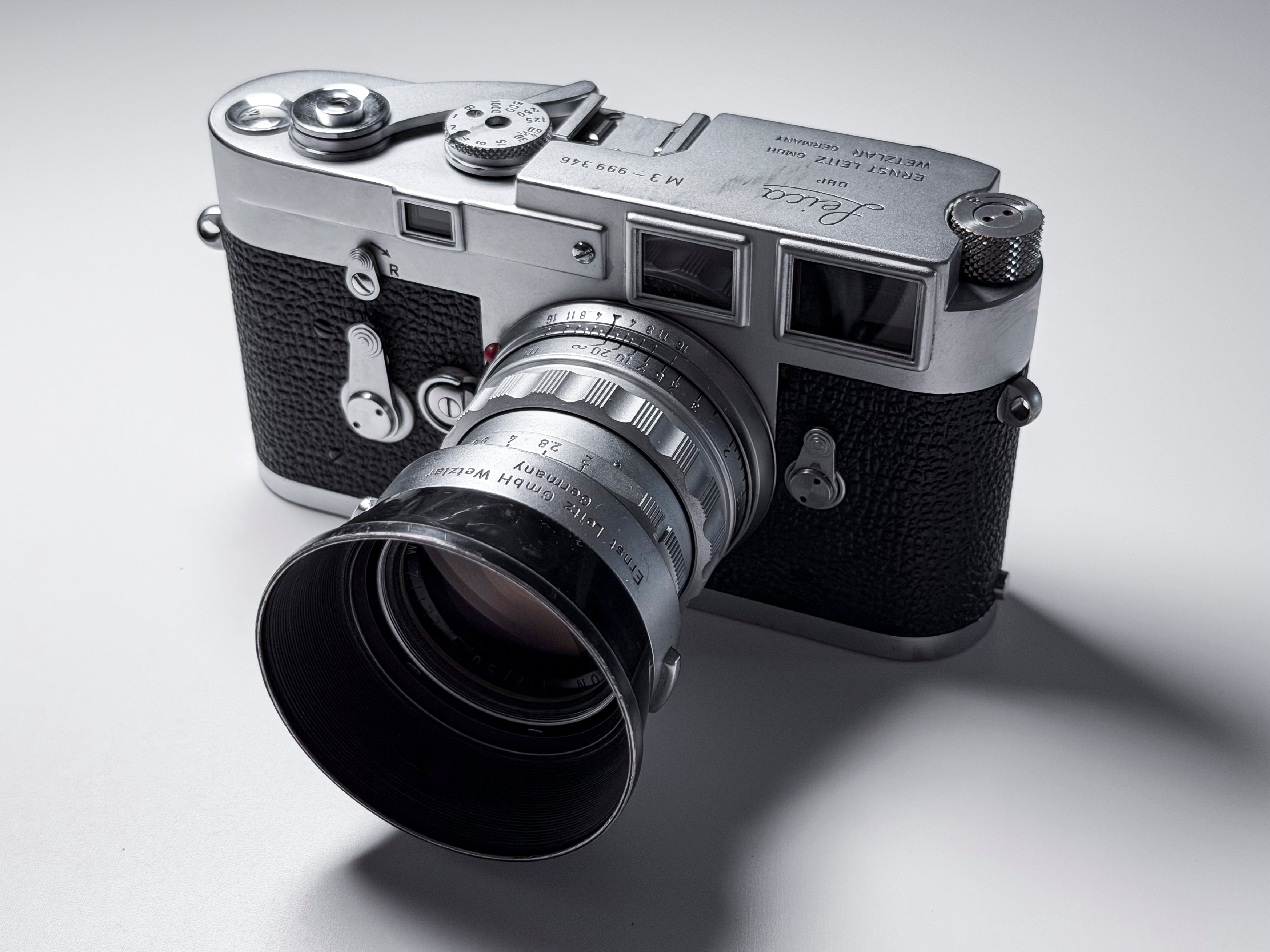 Leica M3 Single Stroke + Summicron 50mm f/2 Rigid + Hood - Perfectly Working
