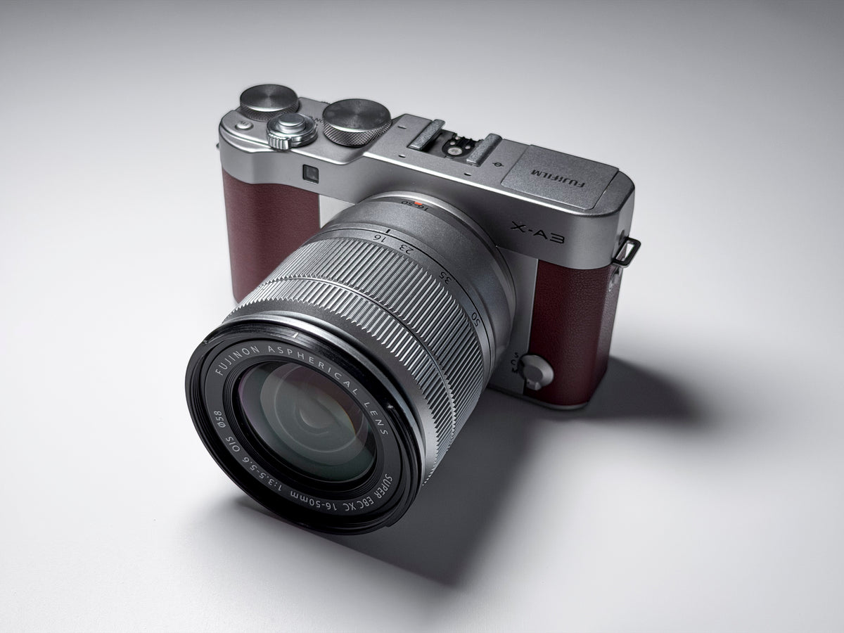 Fujifilm X-A3 + 16-50mm Kit APS-C Fuji XA3 - 1 Year Warranty, Excellent