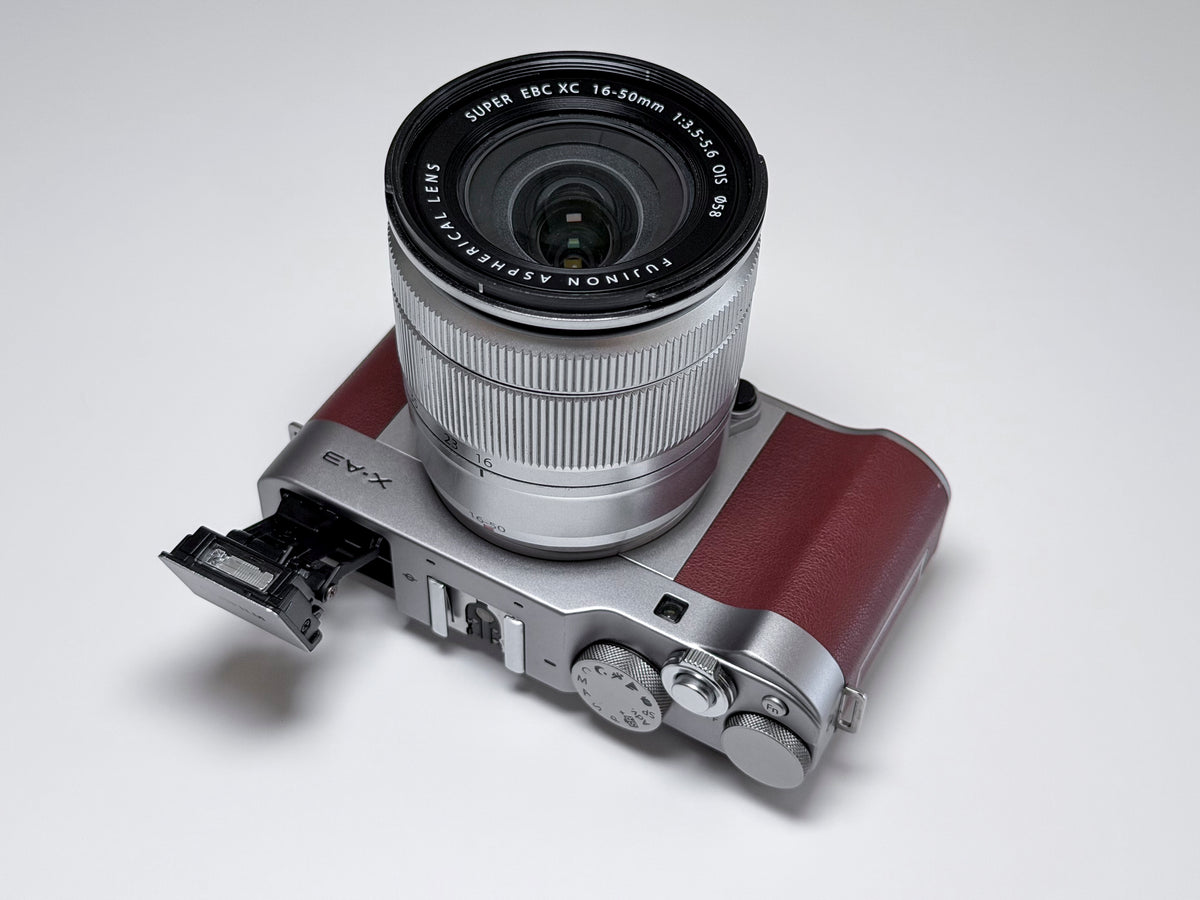 Fujifilm X-A3 + 16-50mm Kit APS-C Fuji XA3 - 1 Year Warranty, Excellent