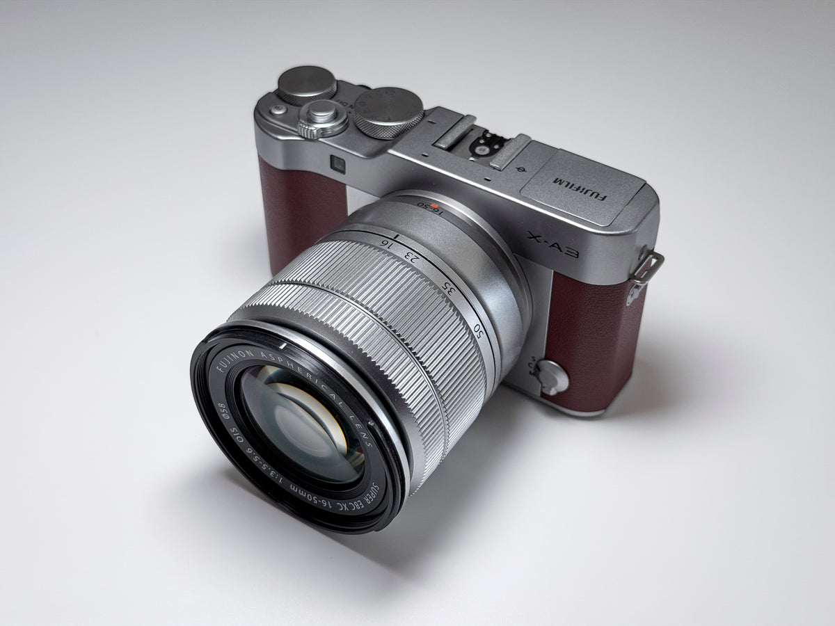 Fujifilm X-A3 + 16-50mm Kit APS-C Fuji XA3 - 1 Year Warranty, Excellent