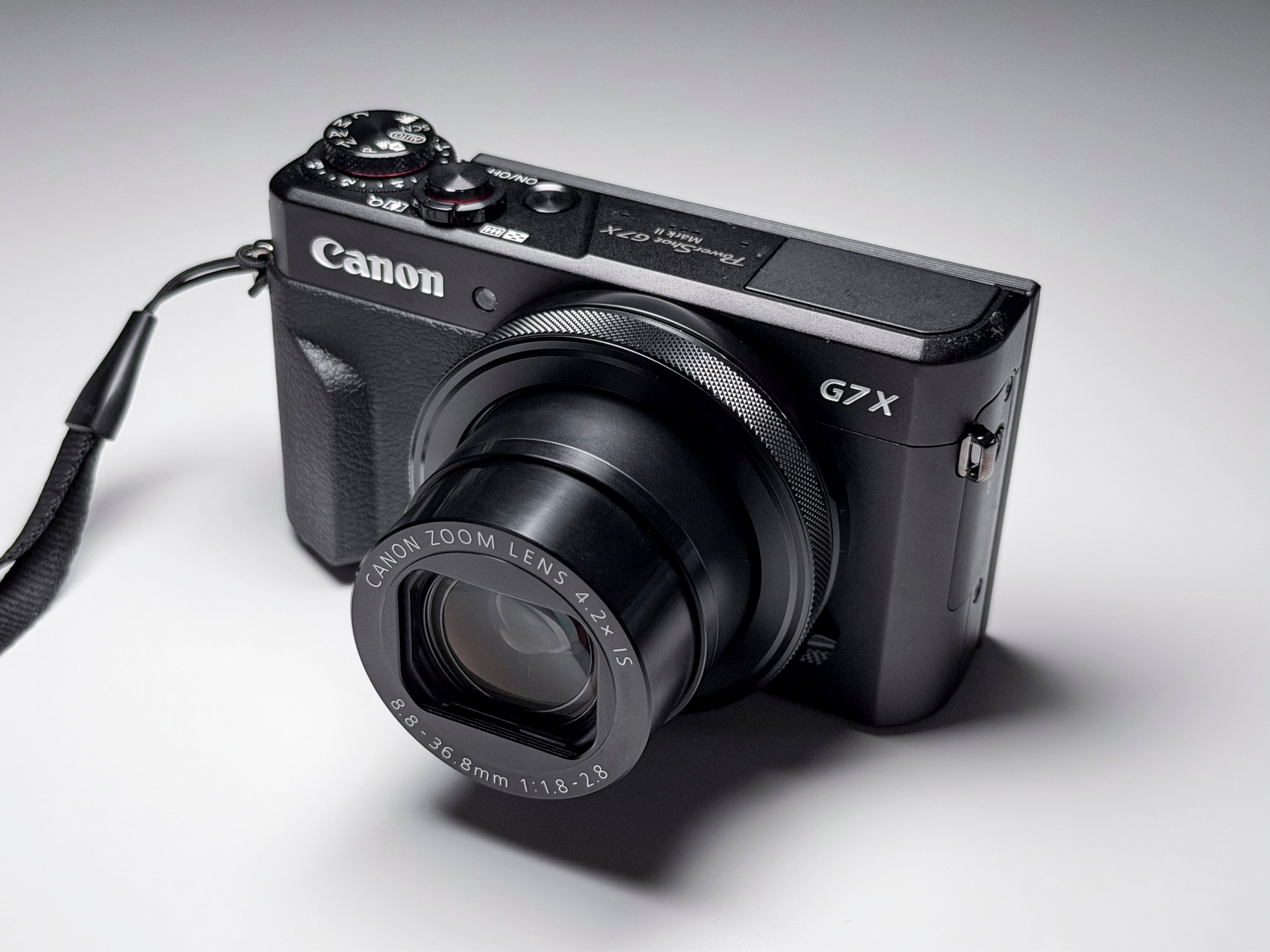 Canon G7X Mark II Powershot Compact Camera 20.1 Mpx - 1 Year Warranty, Excellent