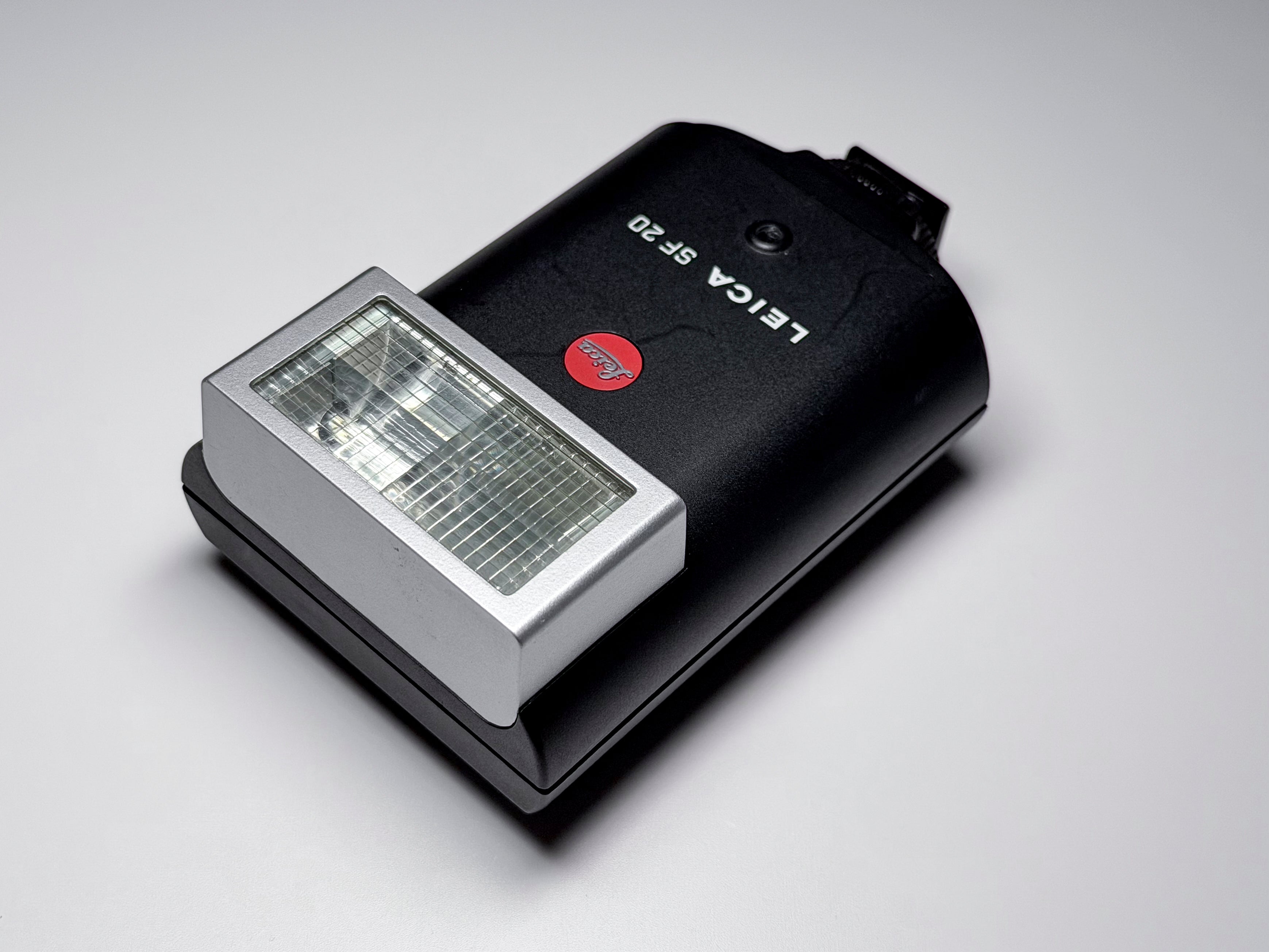 Leica SF 20 Flash TTL for M6, more 1 Year Warranty Perfectly Working SF20 SF-20
