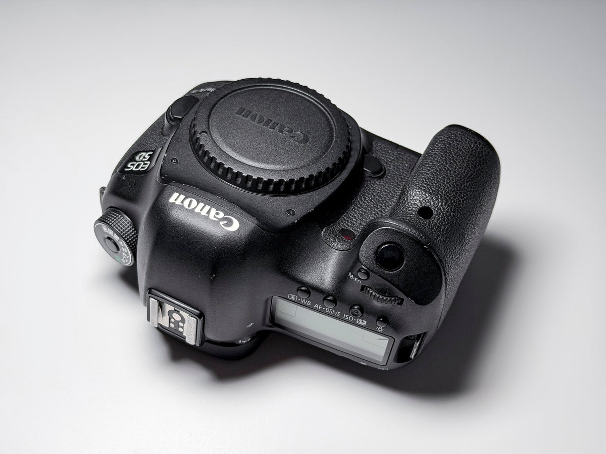 Canon 5D Mark III 3 EOS DSLR Full Frame - 1 Year Warranty, Perfectly Working