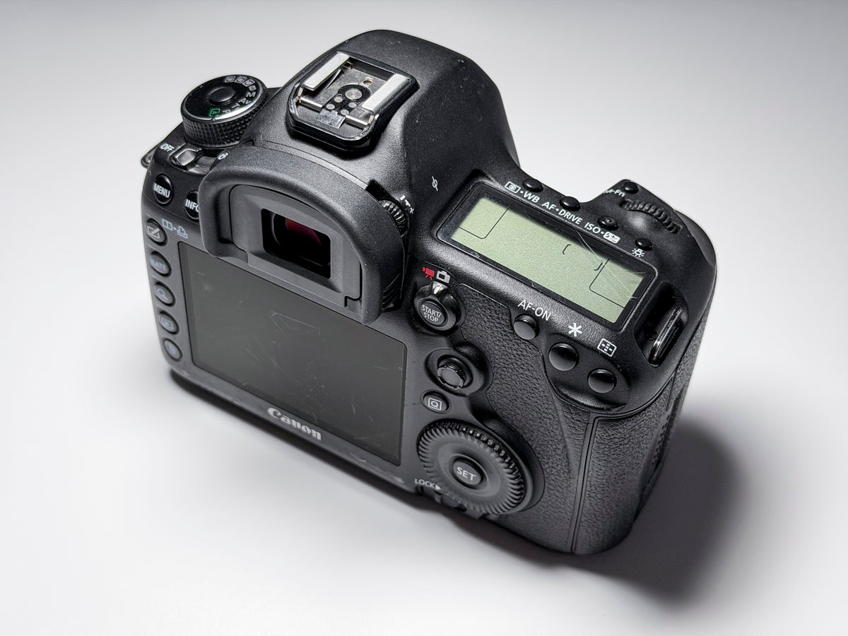 Canon 5D Mark III 3 EOS DSLR Full Frame - 1 Year Warranty, Perfectly Working