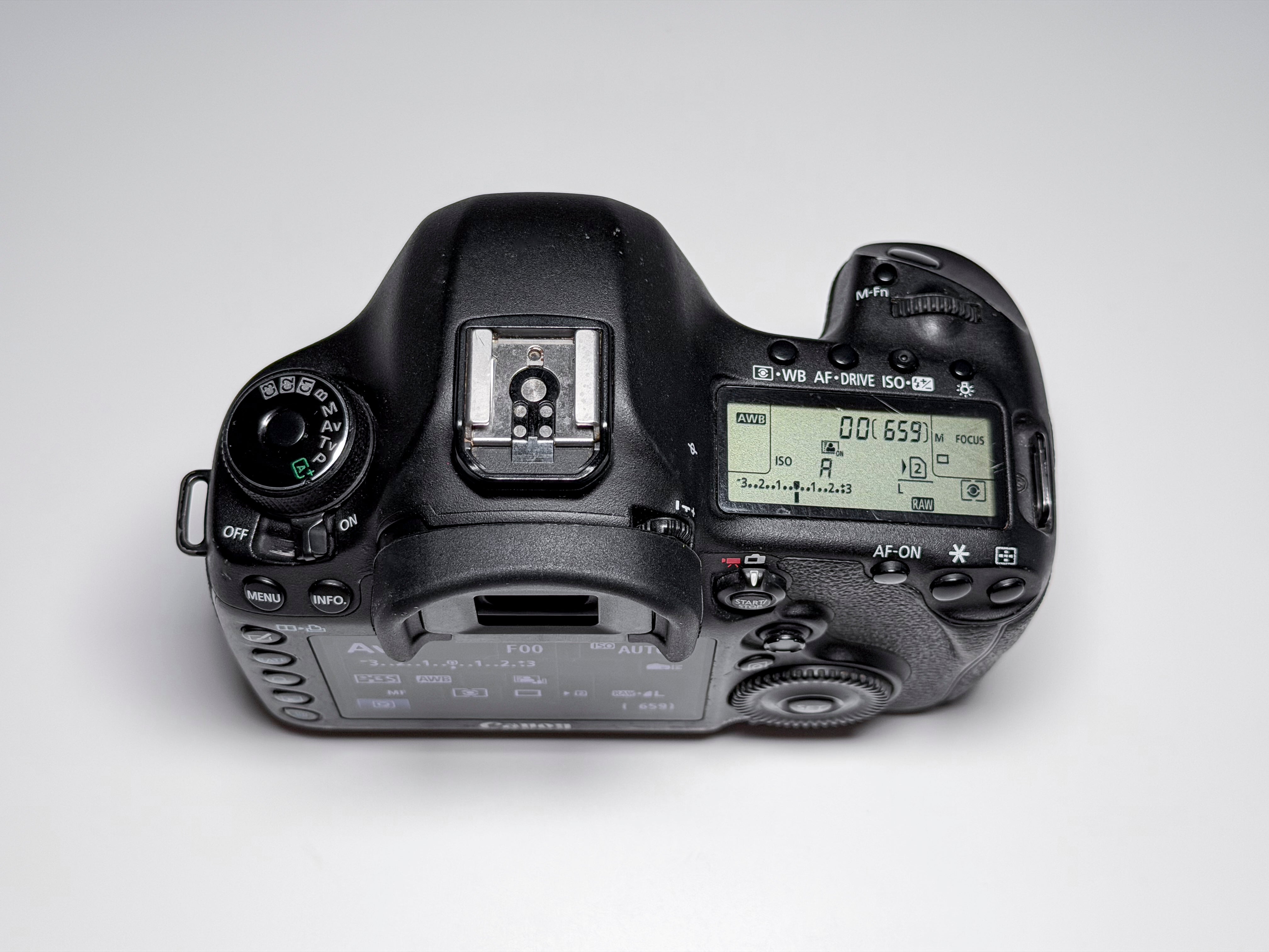 Canon 5D Mark III 3 EOS DSLR Full Frame - 1 Year Warranty, Perfectly Working