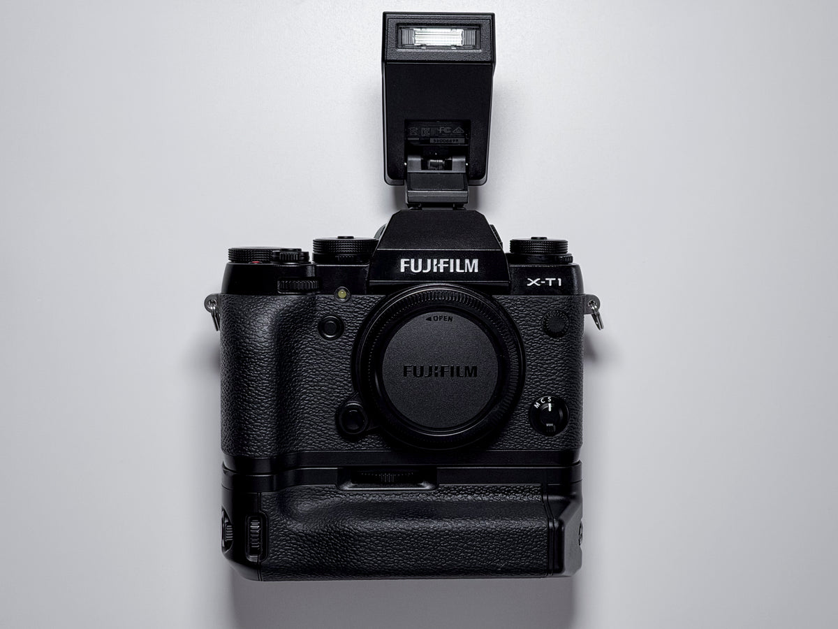 Fujifilm X-T1 Mirrorless Body + Flash and Grip - 1 Year Warranty Fuji XT1