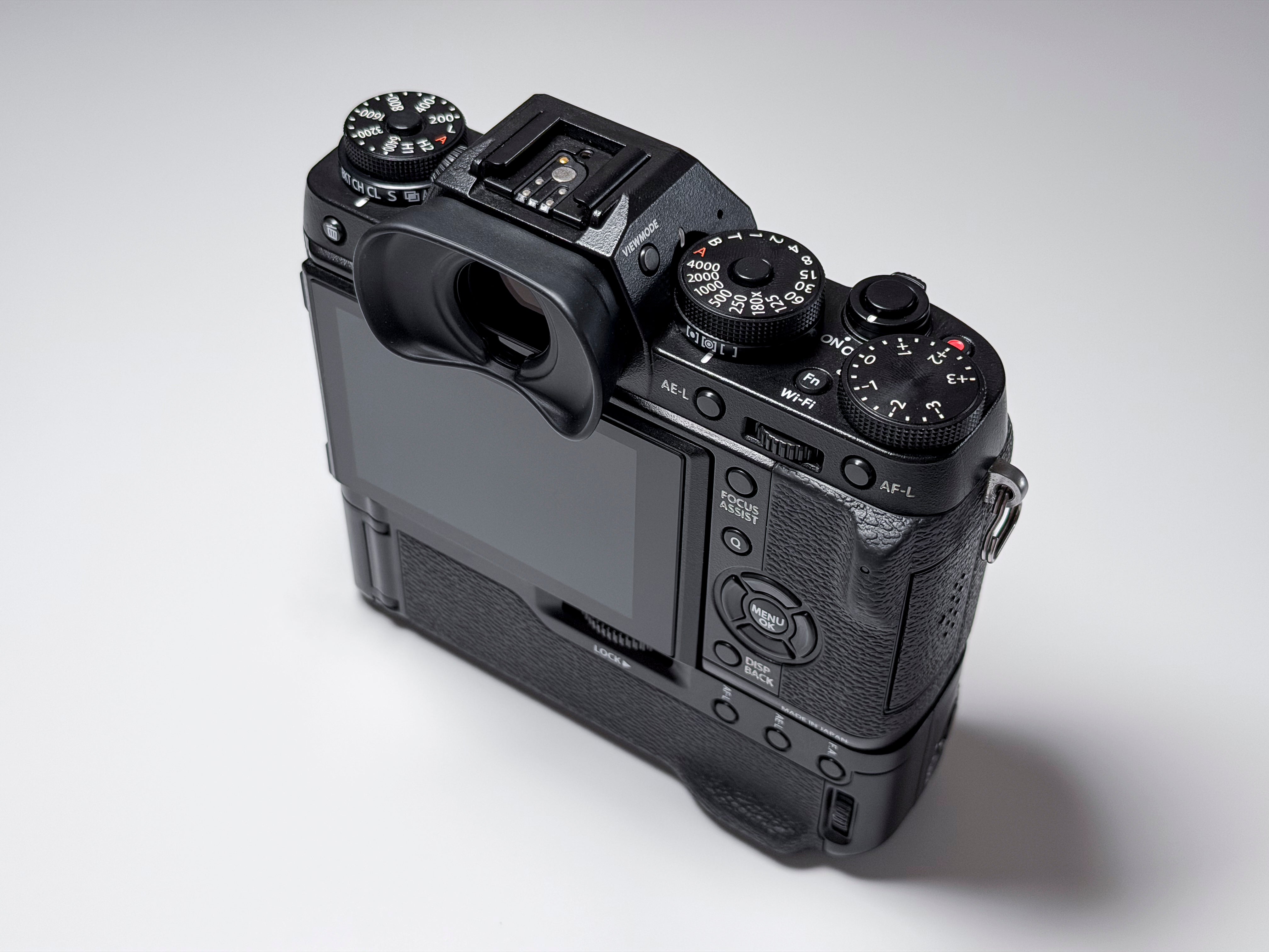 Fujifilm X-T1 Mirrorless Body + Flash and Grip - 1 Year Warranty Fuji XT1