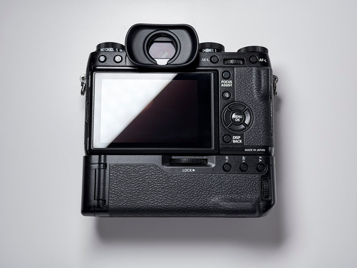Fujifilm X-T1 Mirrorless Body + Flash and Grip - 1 Year Warranty Fuji XT1