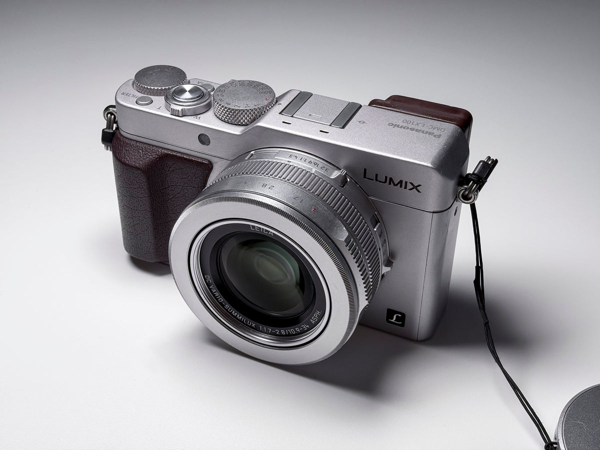 Panasonic Lumix LX100 Leica Lens - 1 Year Warranty, Excellent