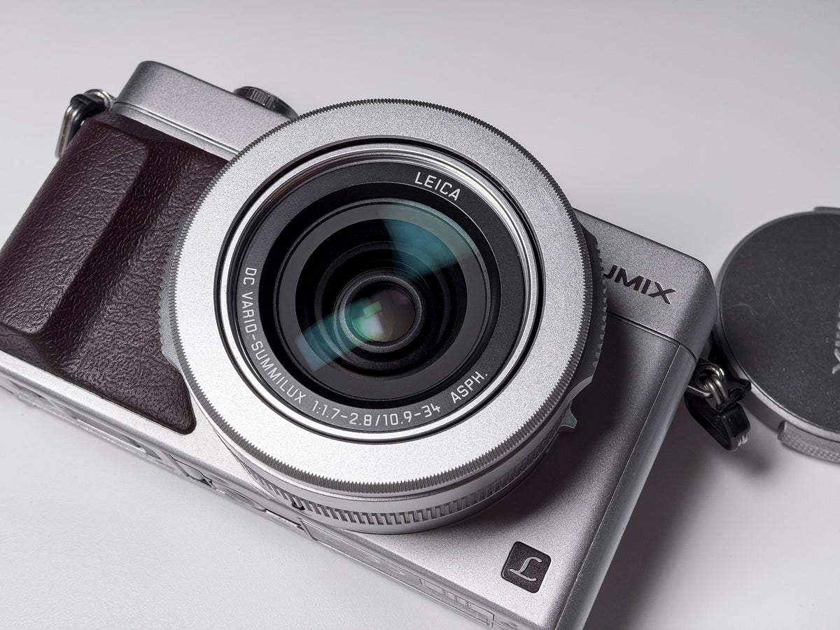 Panasonic Lumix LX100 Leica Lens - 1 Year Warranty, Excellent