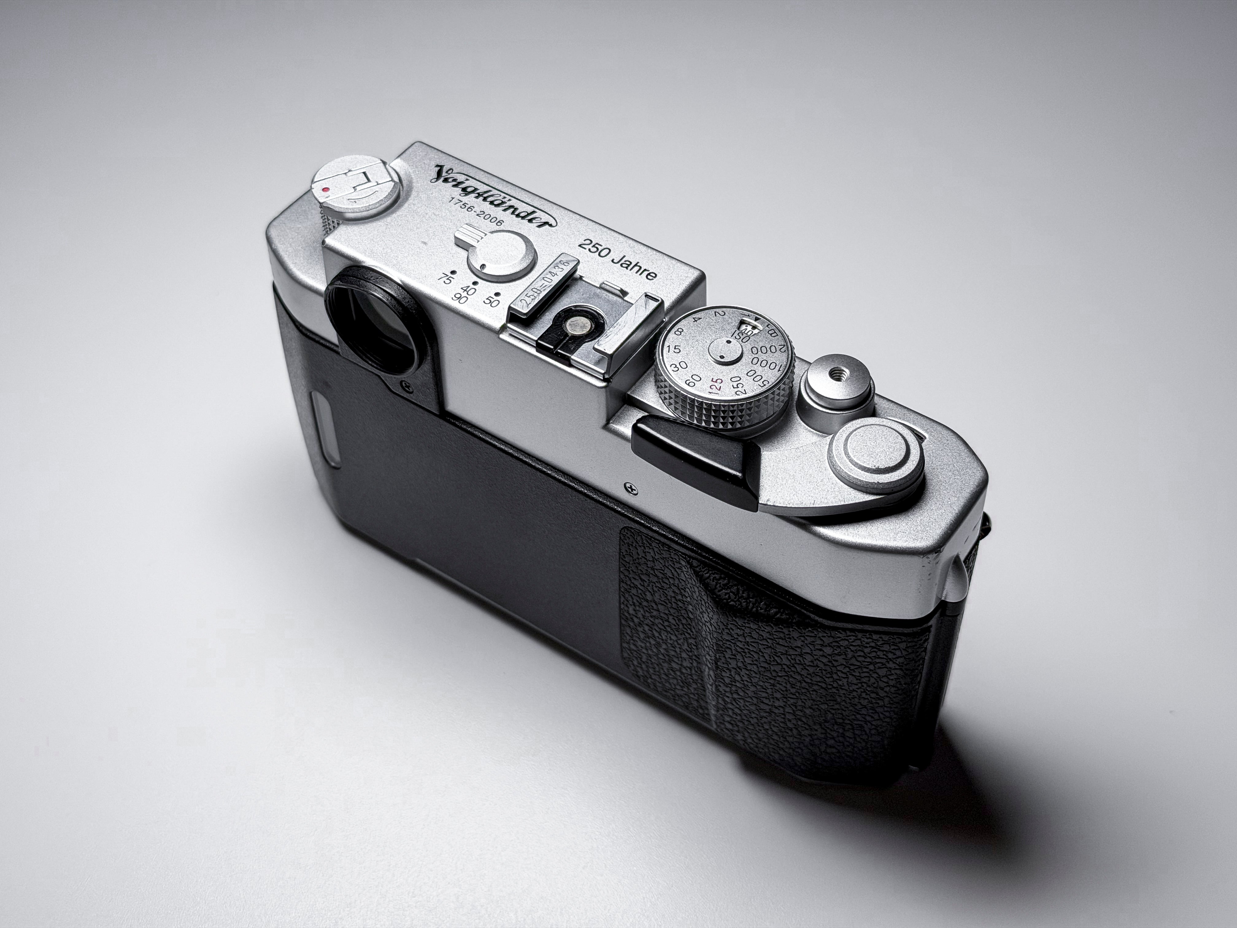 Voigtlander Bessa R3M 250 Jahre Limited Edition 35mm Film Rangefinder - Warranty