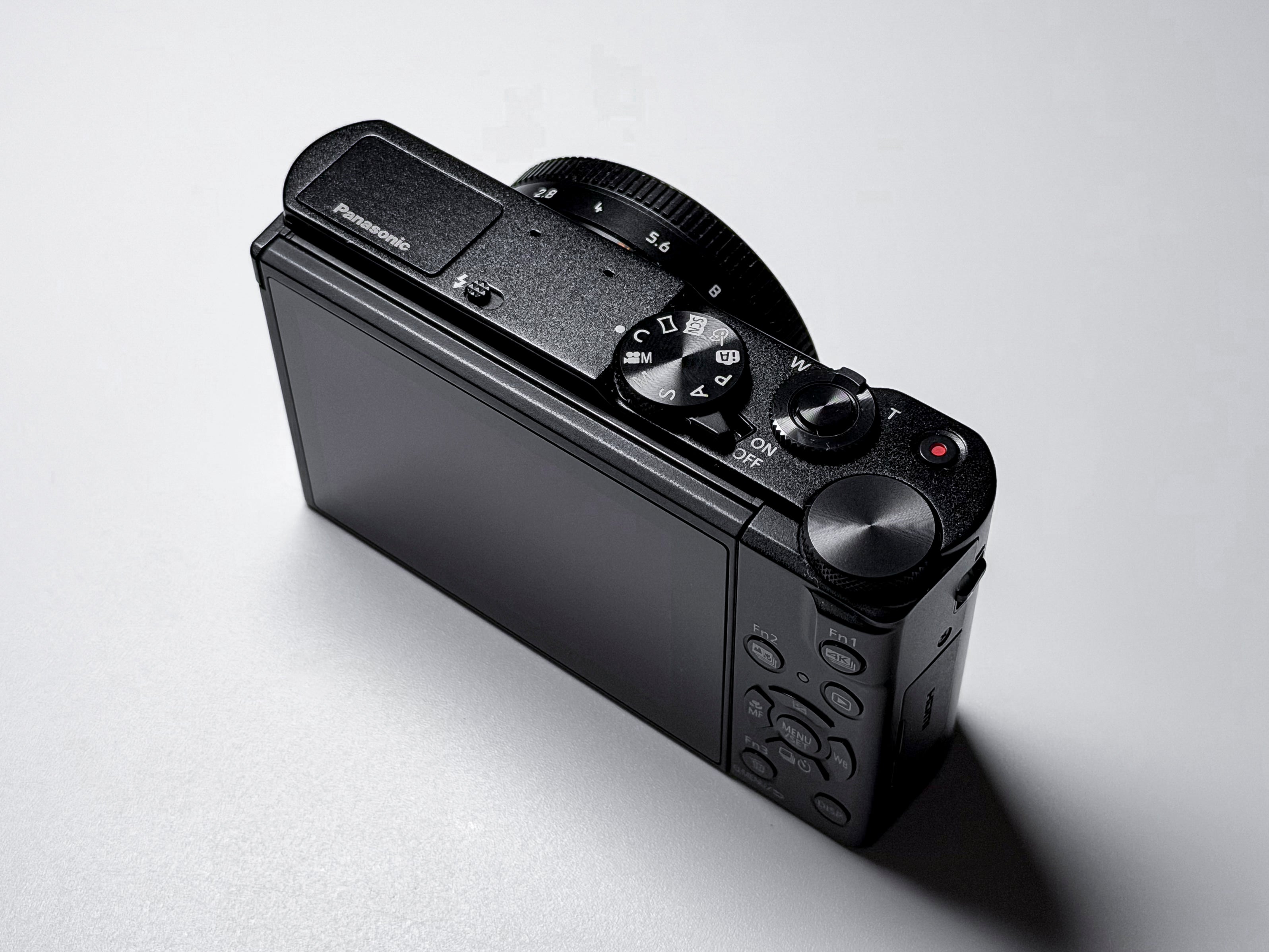 Panasonic Lumix LX15 LX10 with Leica Summilux 4K - Warranty, Excellent Condition