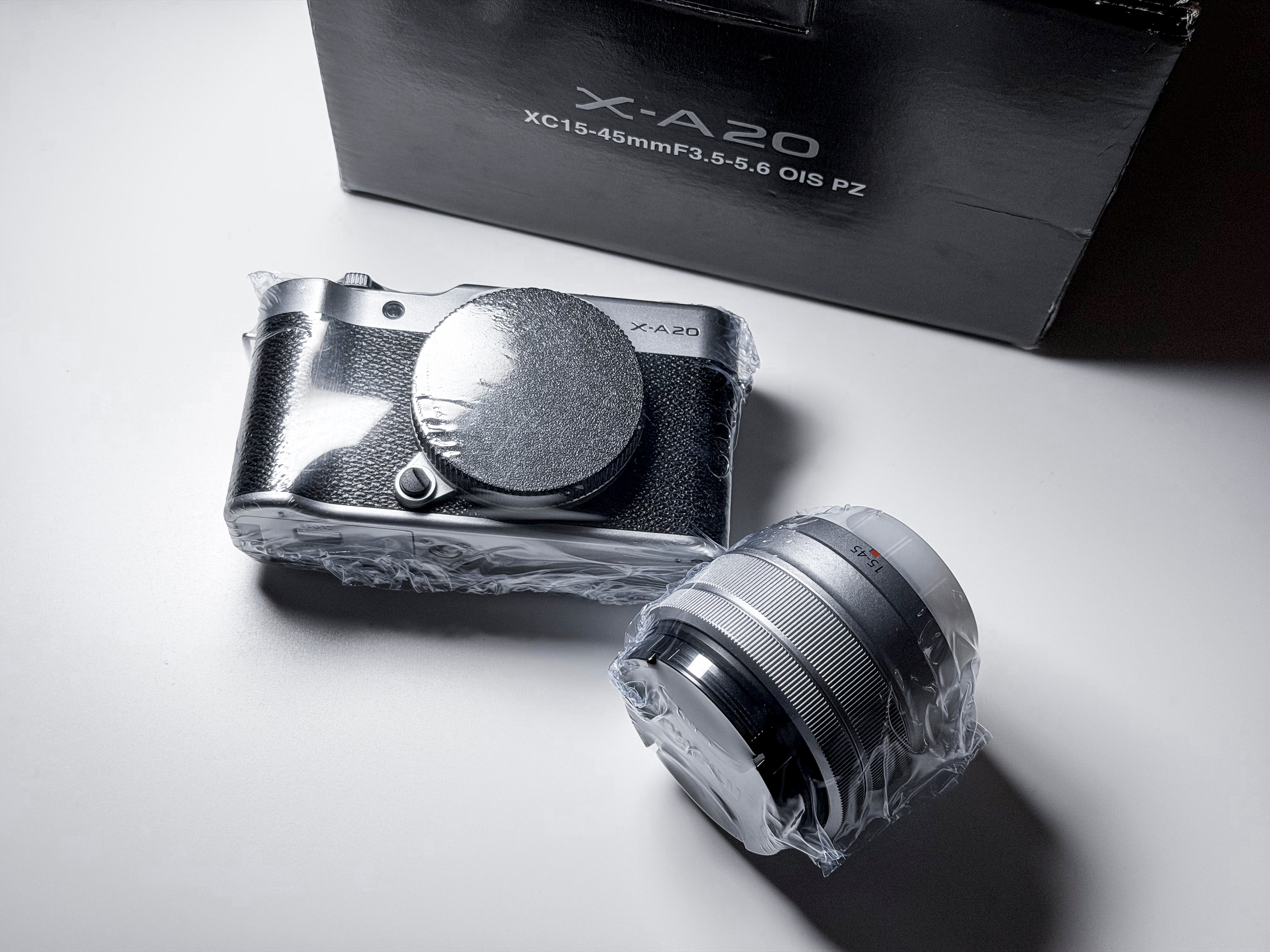Fujifilm X-A20 APS-C Mirrorless + PZ 15-45mm - 1 Year Warranty Fuji XA20